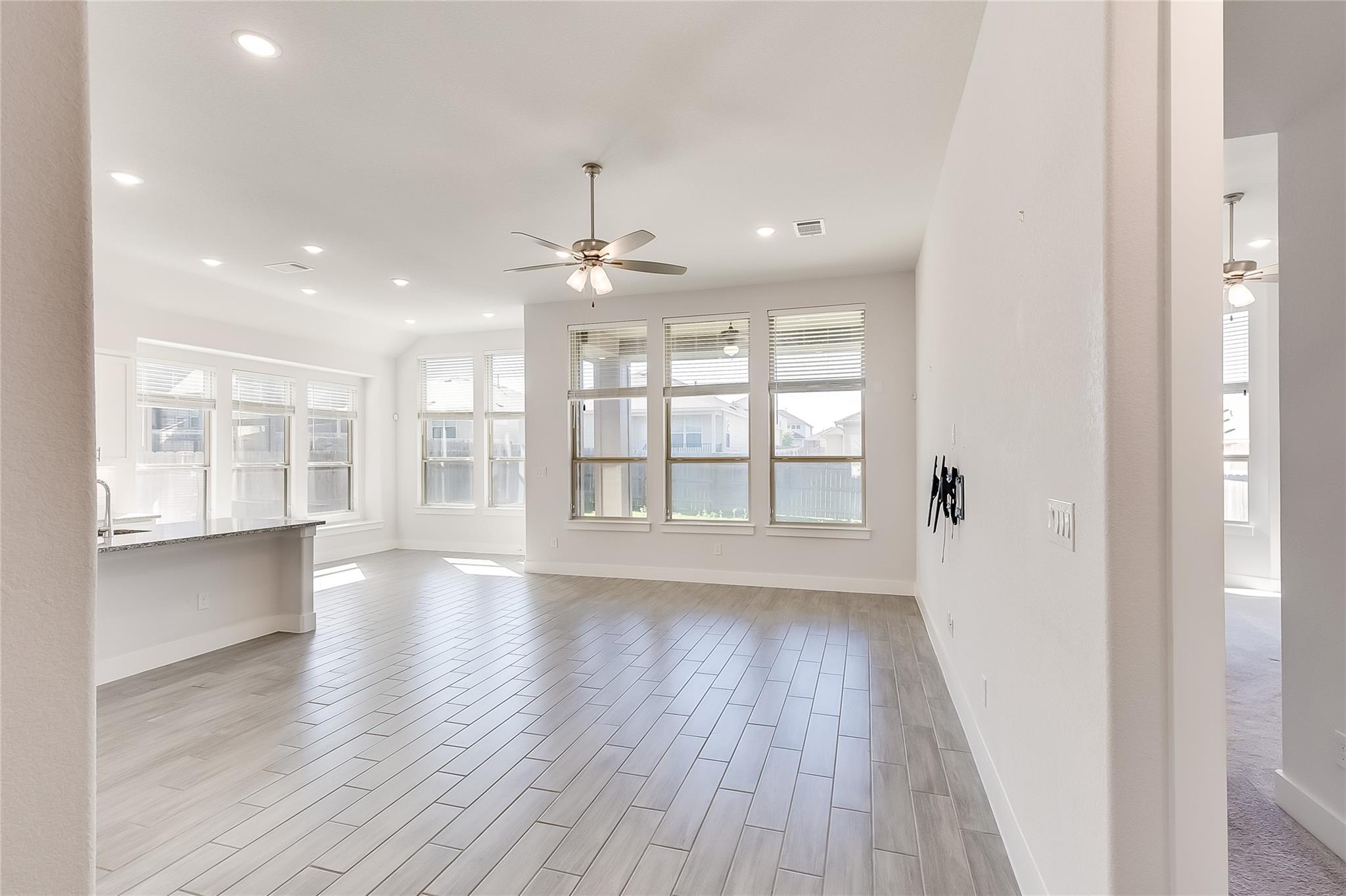 5853 Bianca Dr, Round Rock, TX 78665