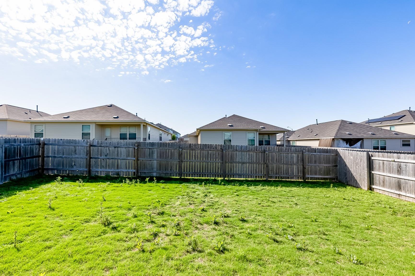 5853 Bianca Dr, Round Rock, TX 78665