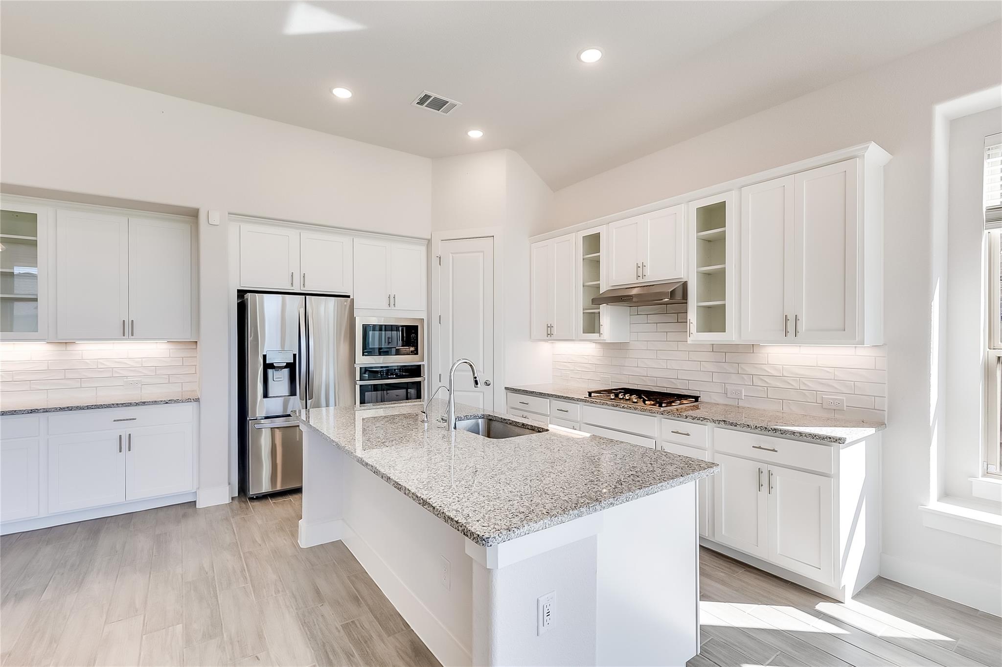 5853 Bianca Dr, Round Rock, TX 78665