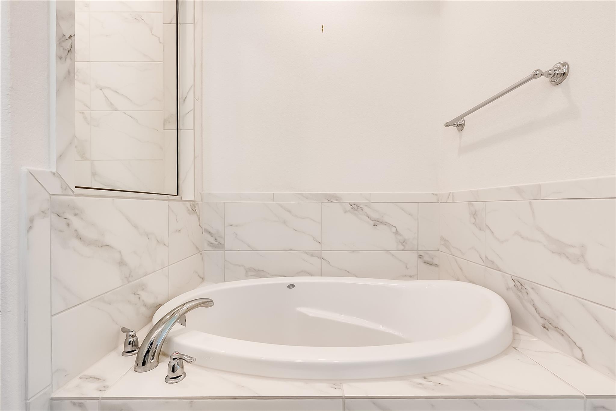 5853 Bianca Dr, Round Rock, TX 78665