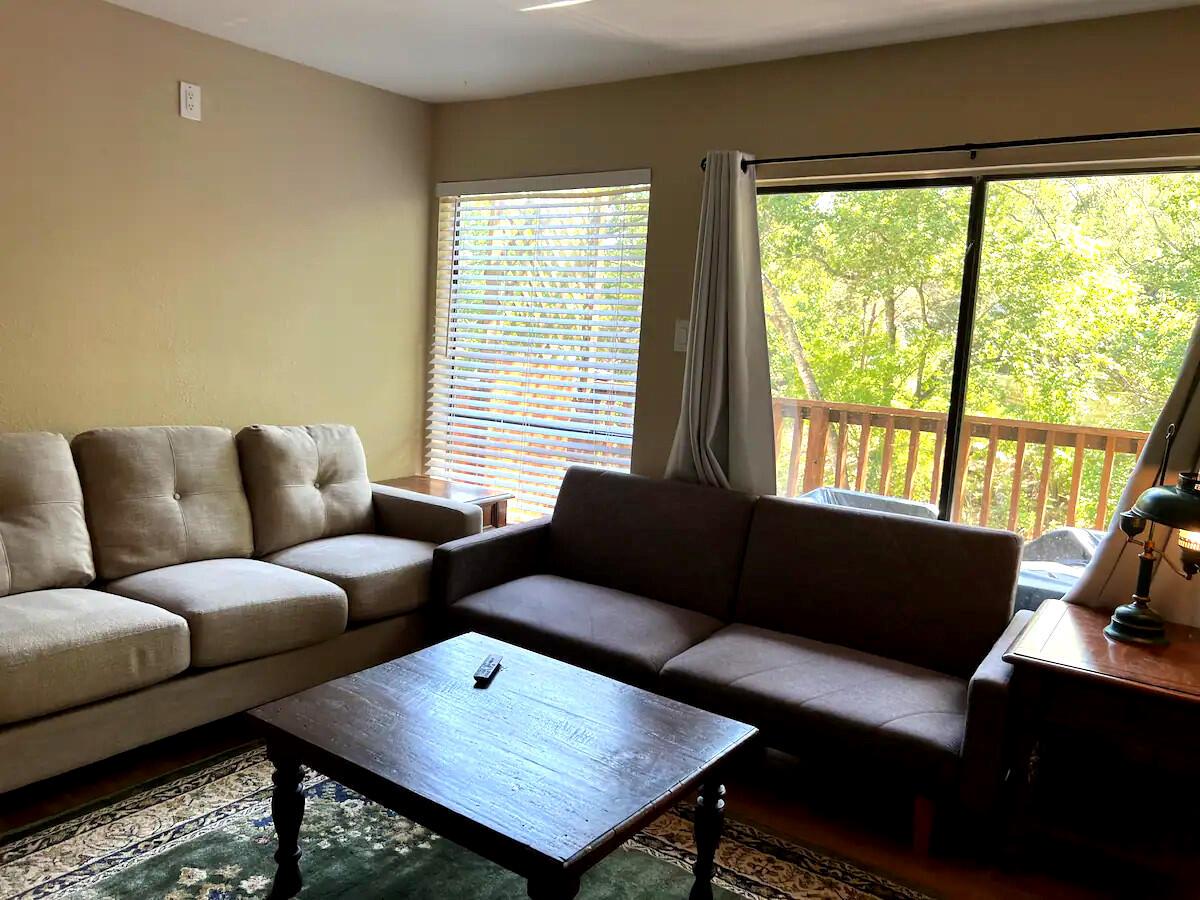 903 The High Rd, Austin, TX 78746