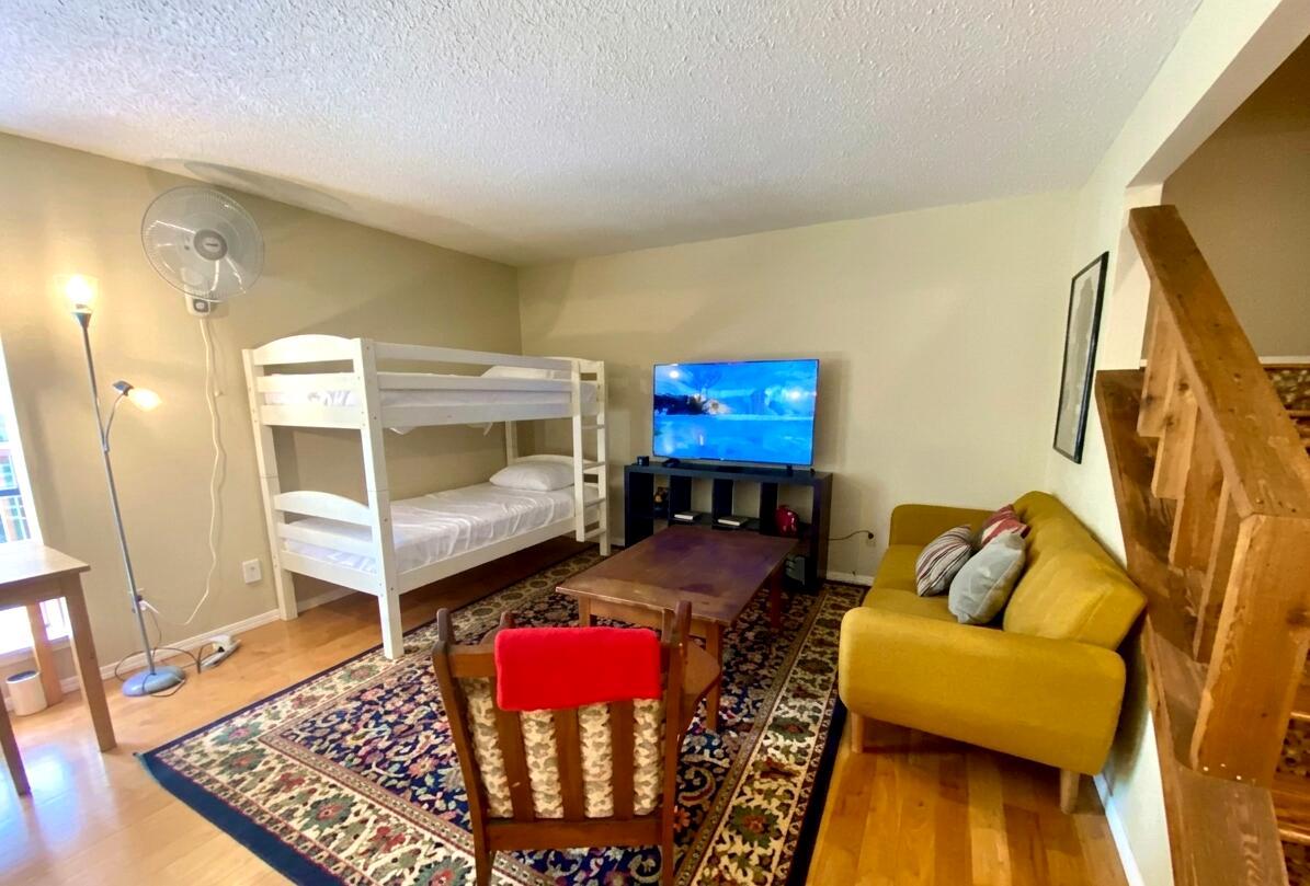 903 The High Rd, Austin, TX 78746