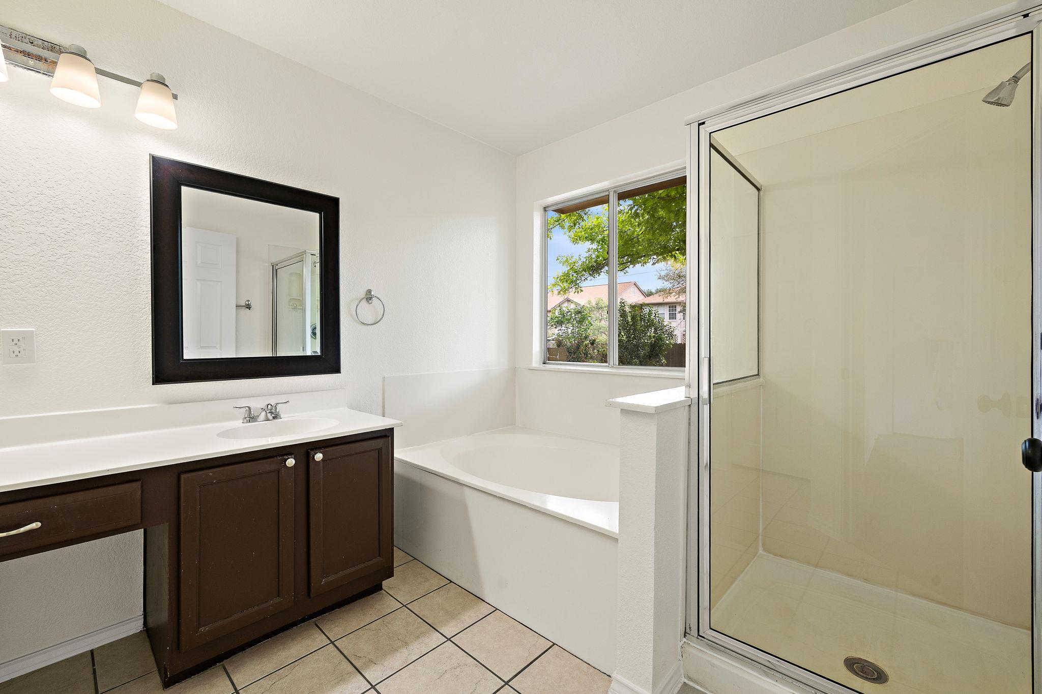 2422 Agarita Trl, Round Rock, TX 78665