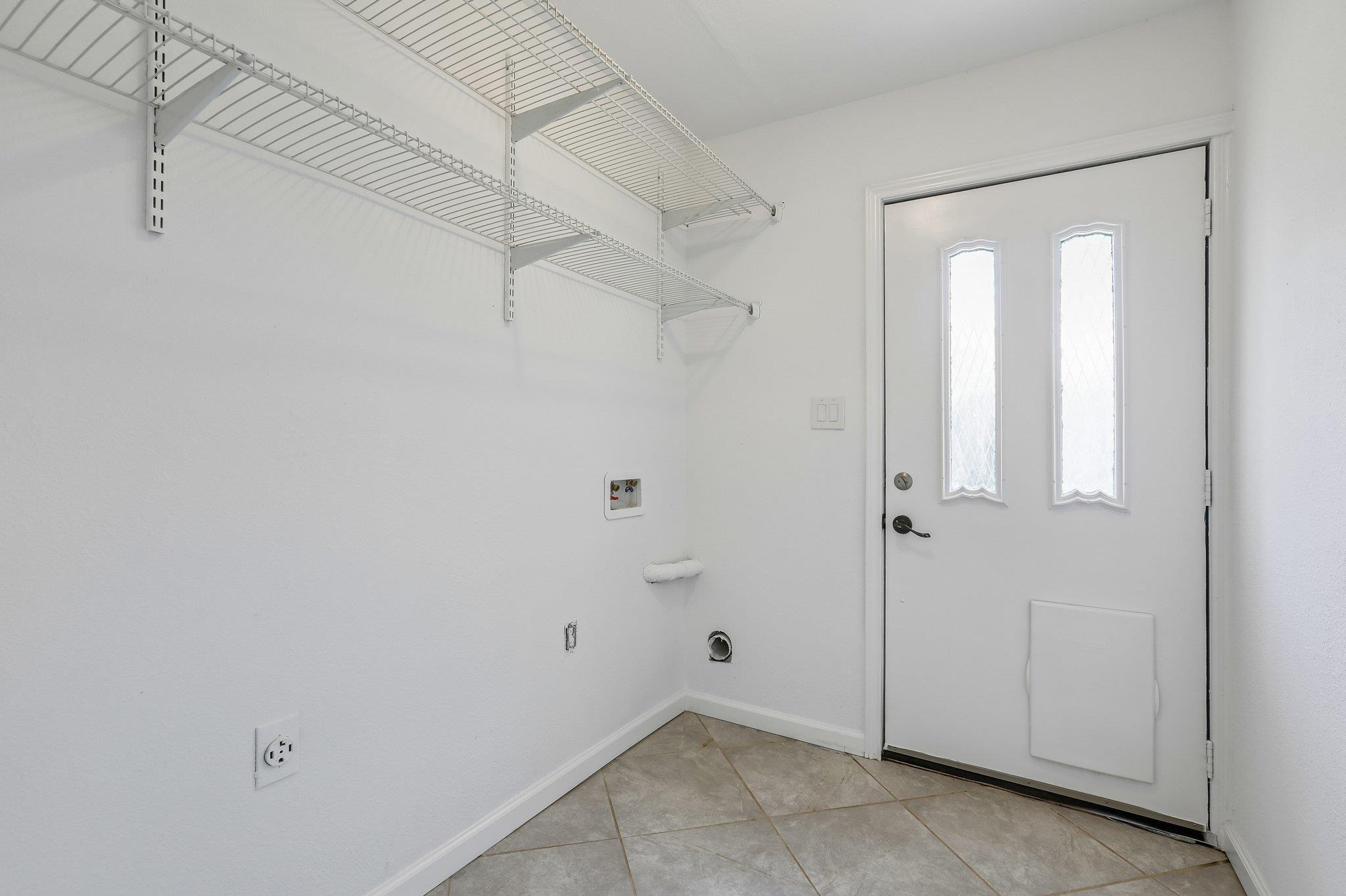 407 Magnolia St, Bastrop, TX 78602