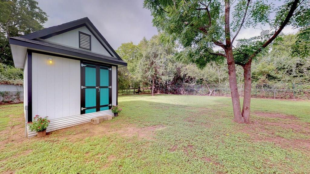 407 Magnolia St, Bastrop, TX 78602