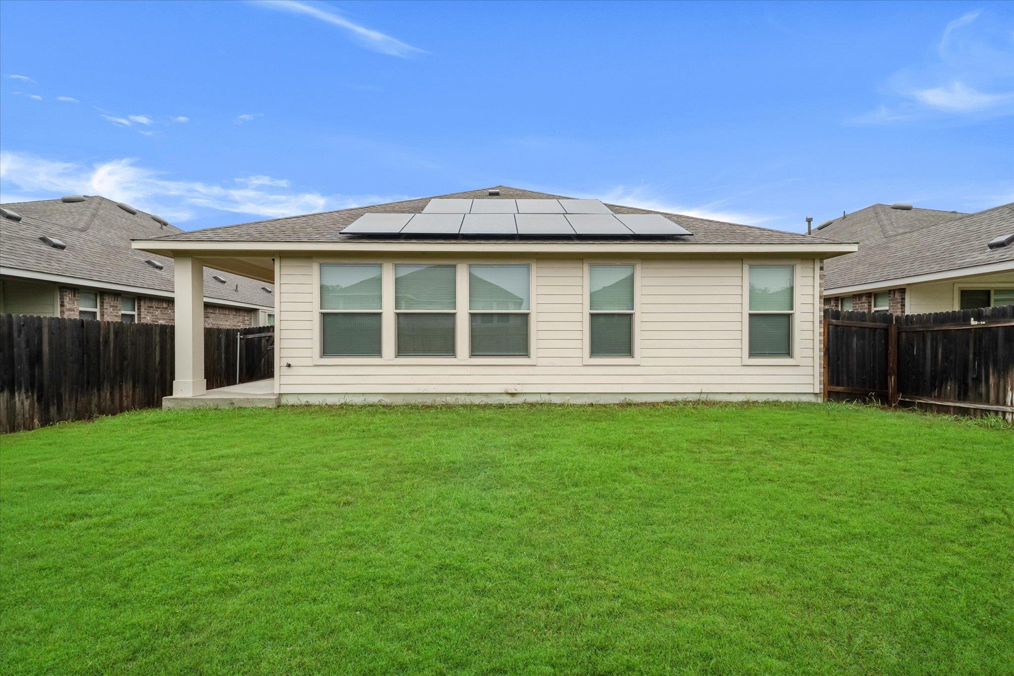 117 Falkland St, Hutto, TX 78634