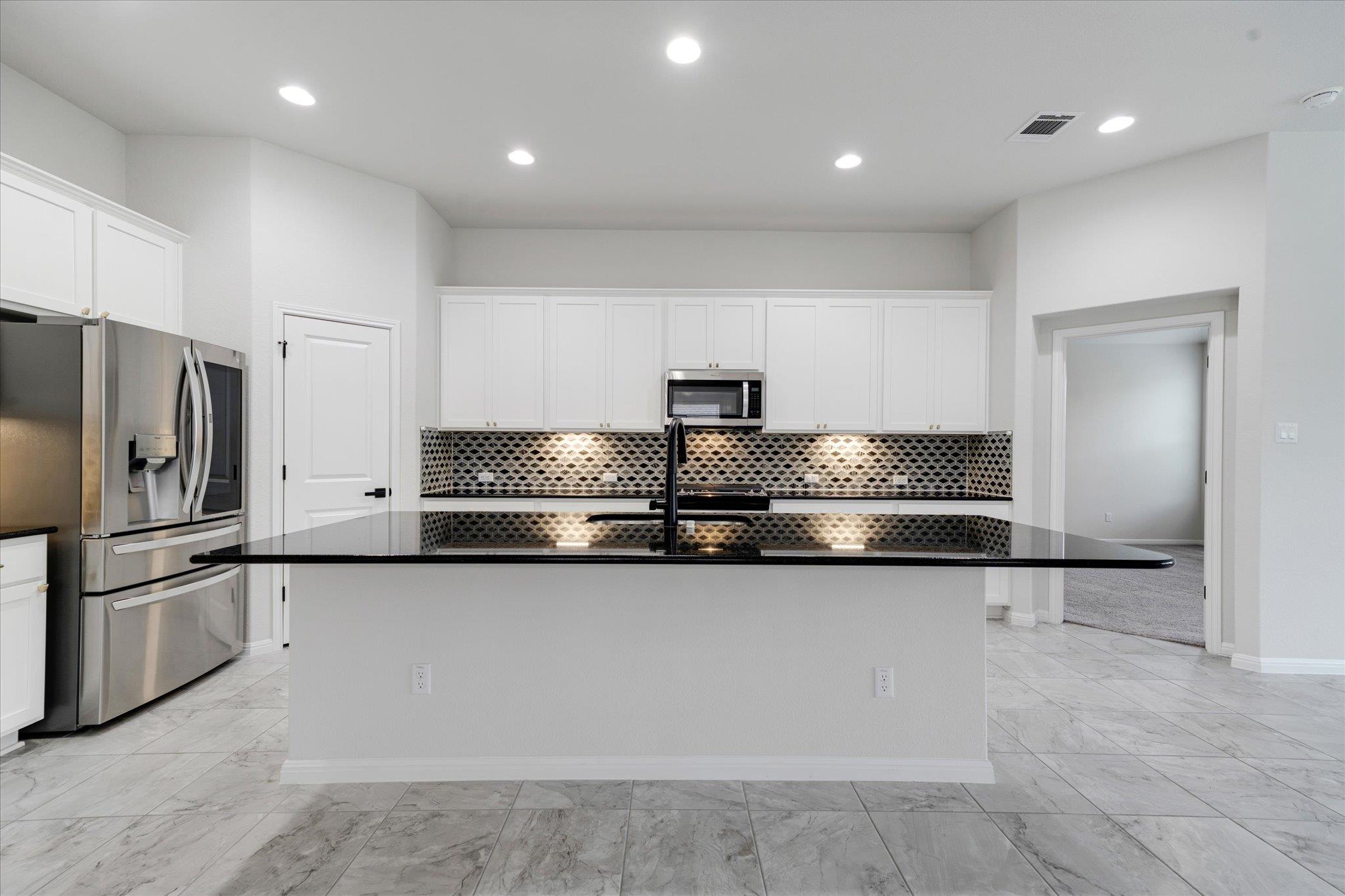 117 Falkland St, Hutto, TX 78634