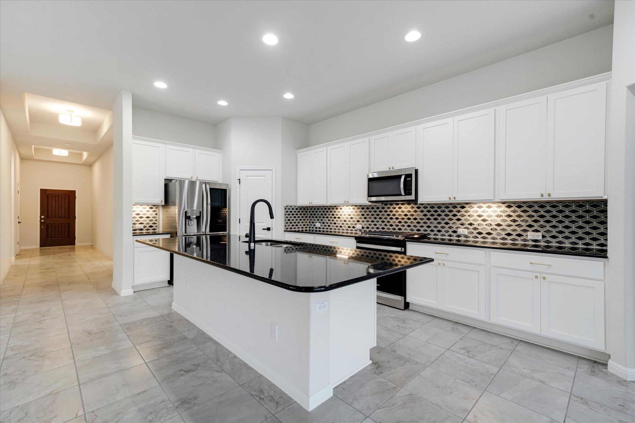 117 Falkland St, Hutto, TX 78634