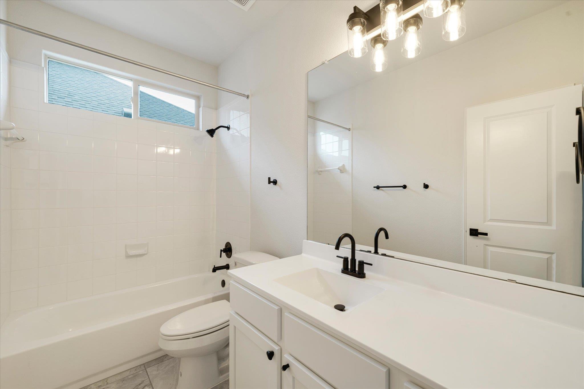 117 Falkland St, Hutto, TX 78634