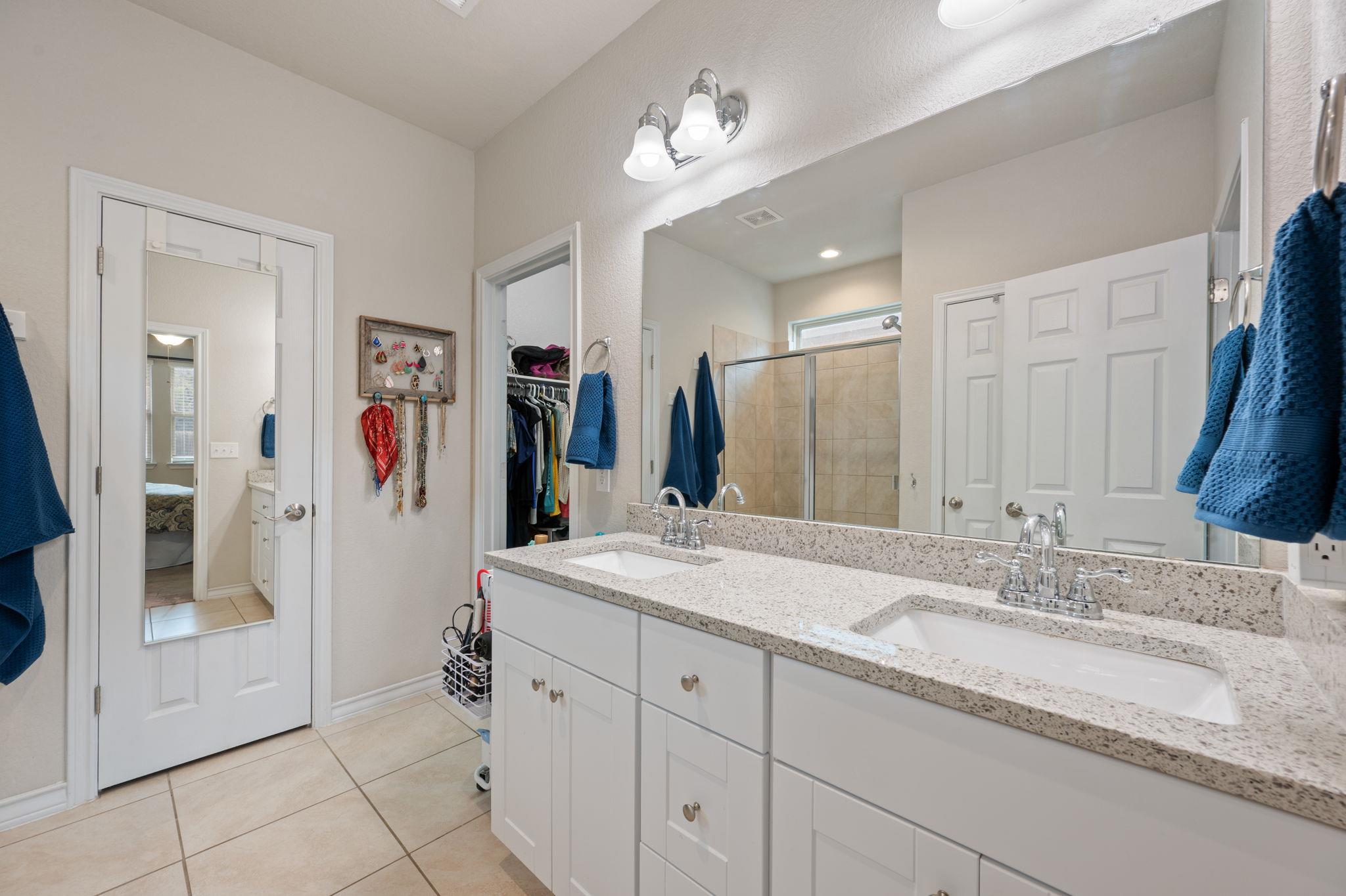 409 Limestone Rd, Liberty Hill, TX 78642