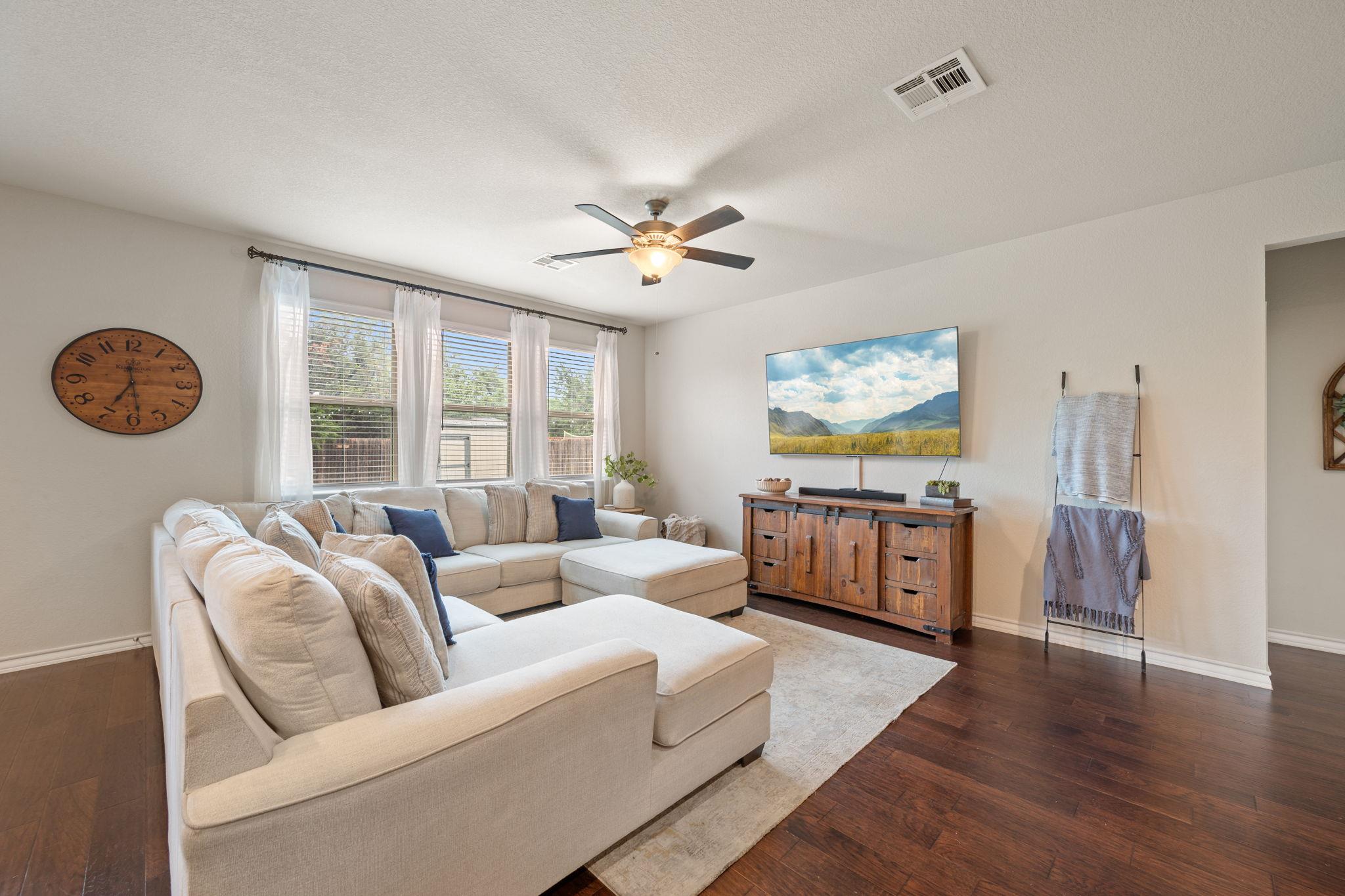 409 Limestone Rd, Liberty Hill, TX 78642