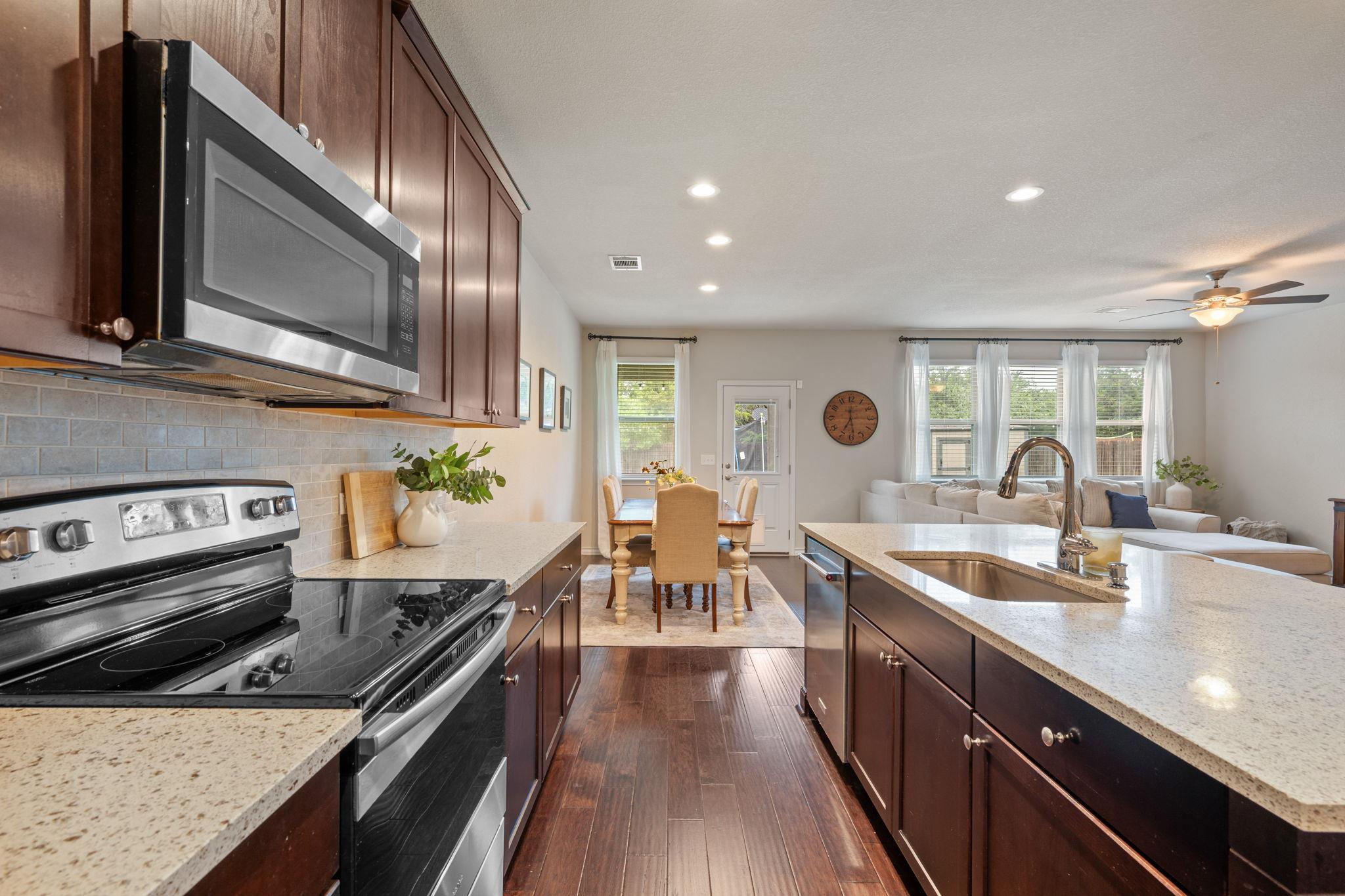 409 Limestone Rd, Liberty Hill, TX 78642