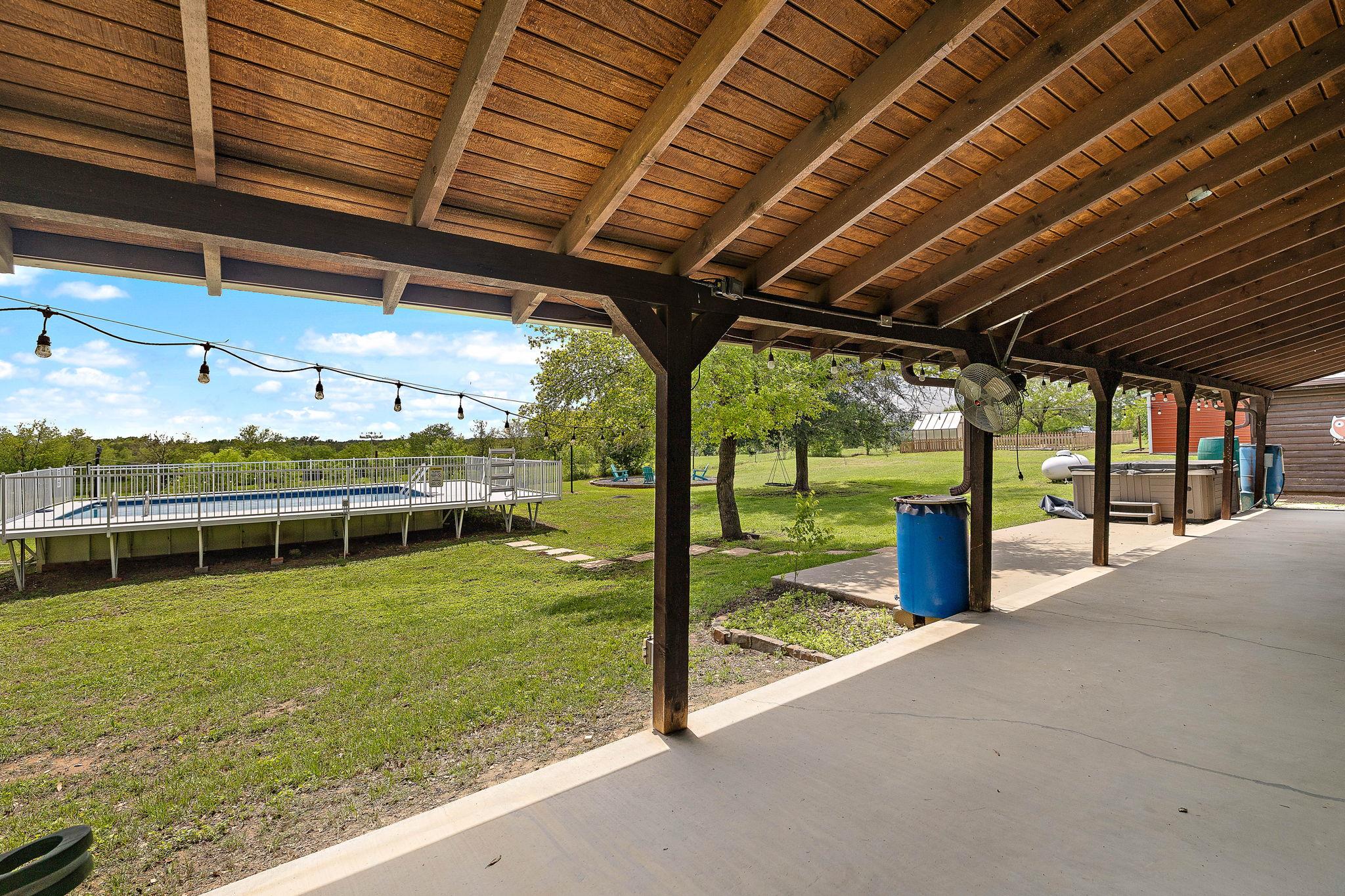 571 Balch Rd, Elgin, TX 78621