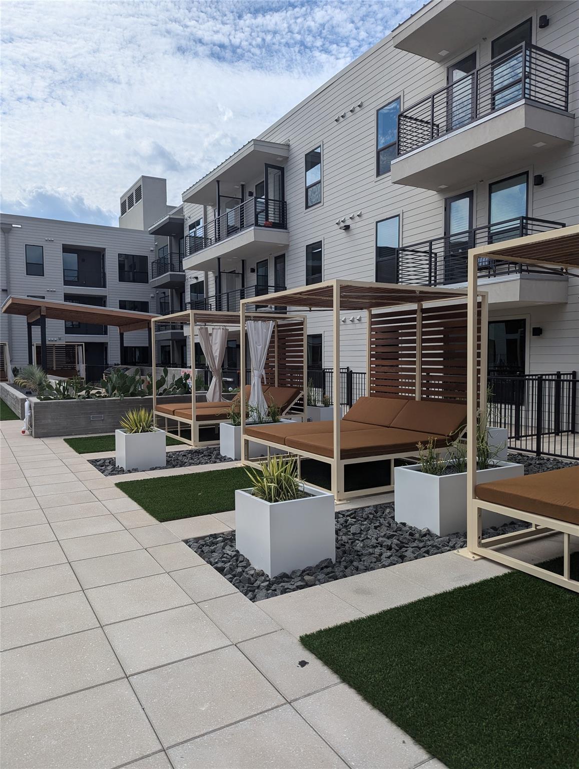 1701 Simond Ave # 216, Austin, TX 78723