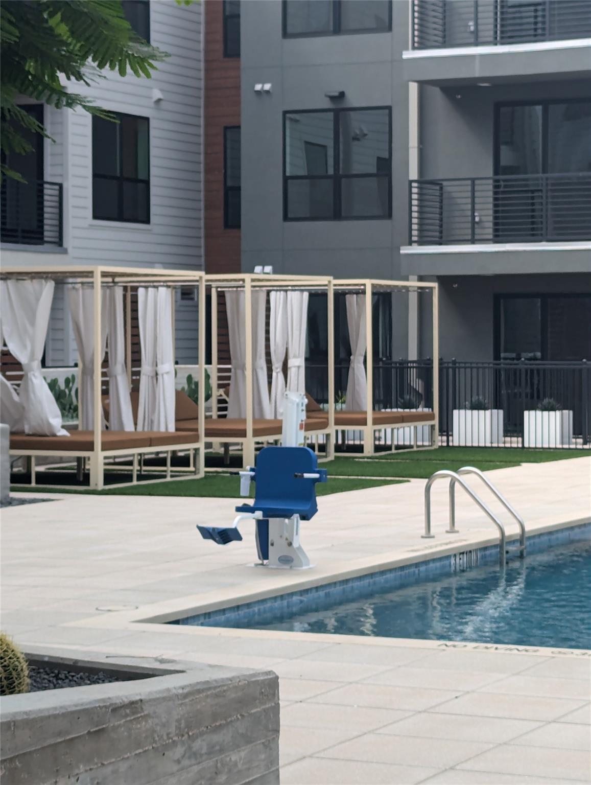 1701 Simond Ave # 216, Austin, TX 78723