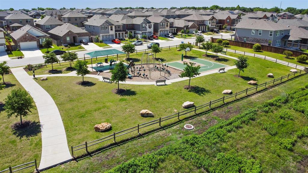 501 Ayinger Ln, Austin, TX 78728