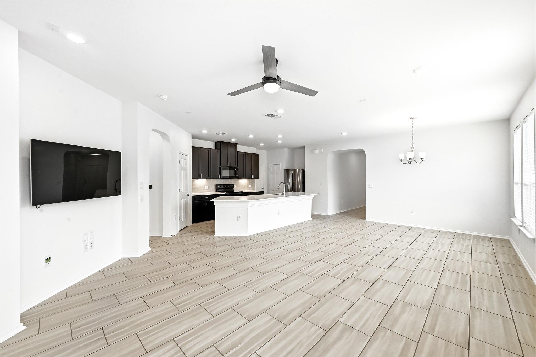 501 Ayinger Ln, Austin, TX 78728