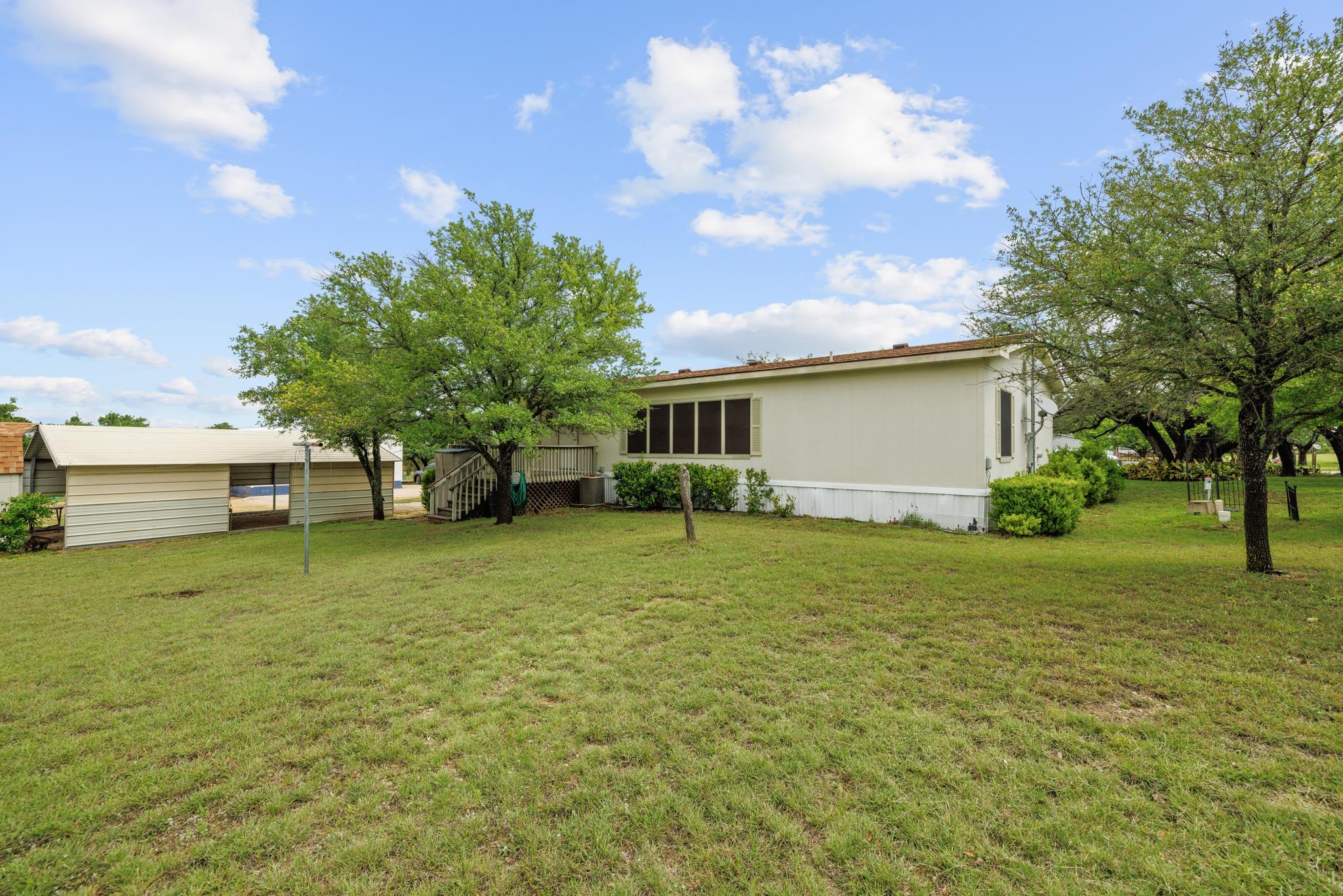 1210 Thousand Oaks Trl, Liberty Hill, TX 78642