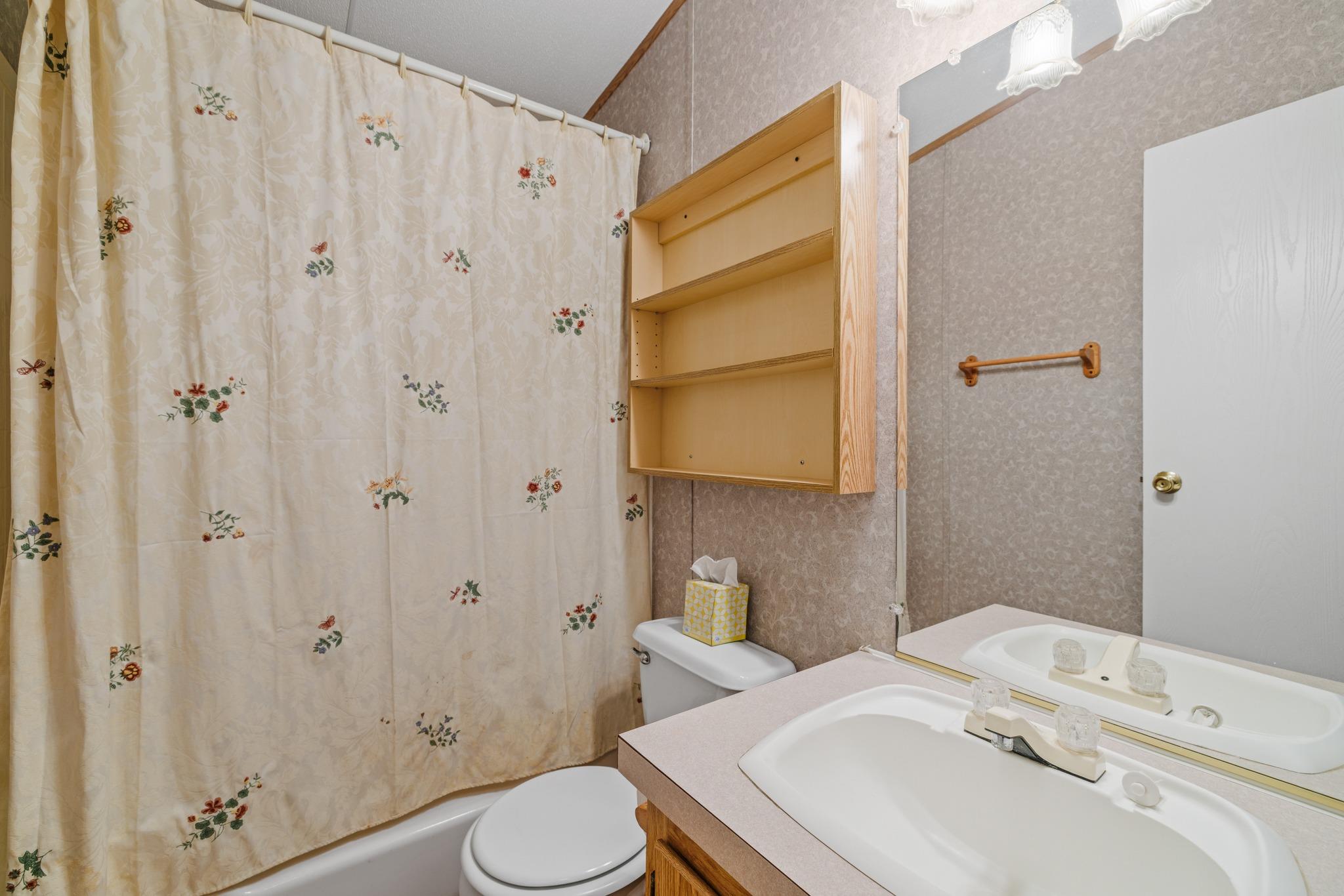 1210 Thousand Oaks Trl, Liberty Hill, TX 78642