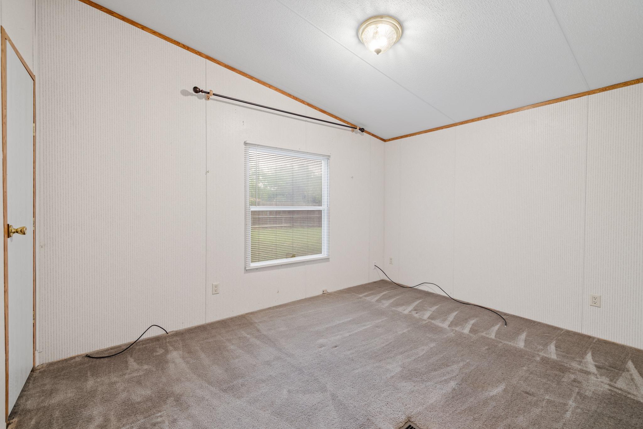 1210 Thousand Oaks Trl, Liberty Hill, TX 78642