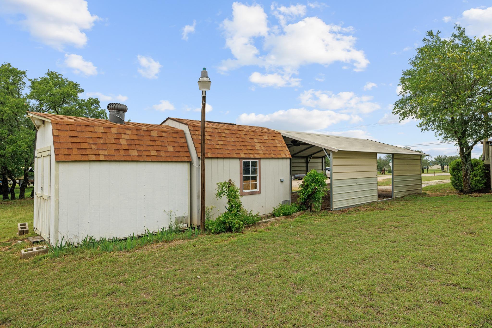 1210 Thousand Oaks Trl, Liberty Hill, TX 78642