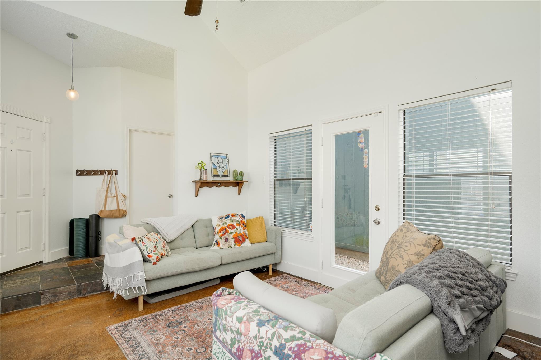 1211 Gingerlily Cv, Austin, TX 78745