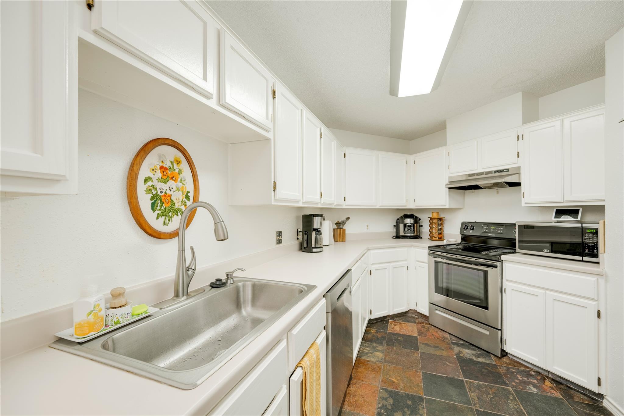 1211 Gingerlily Cv, Austin, TX 78745