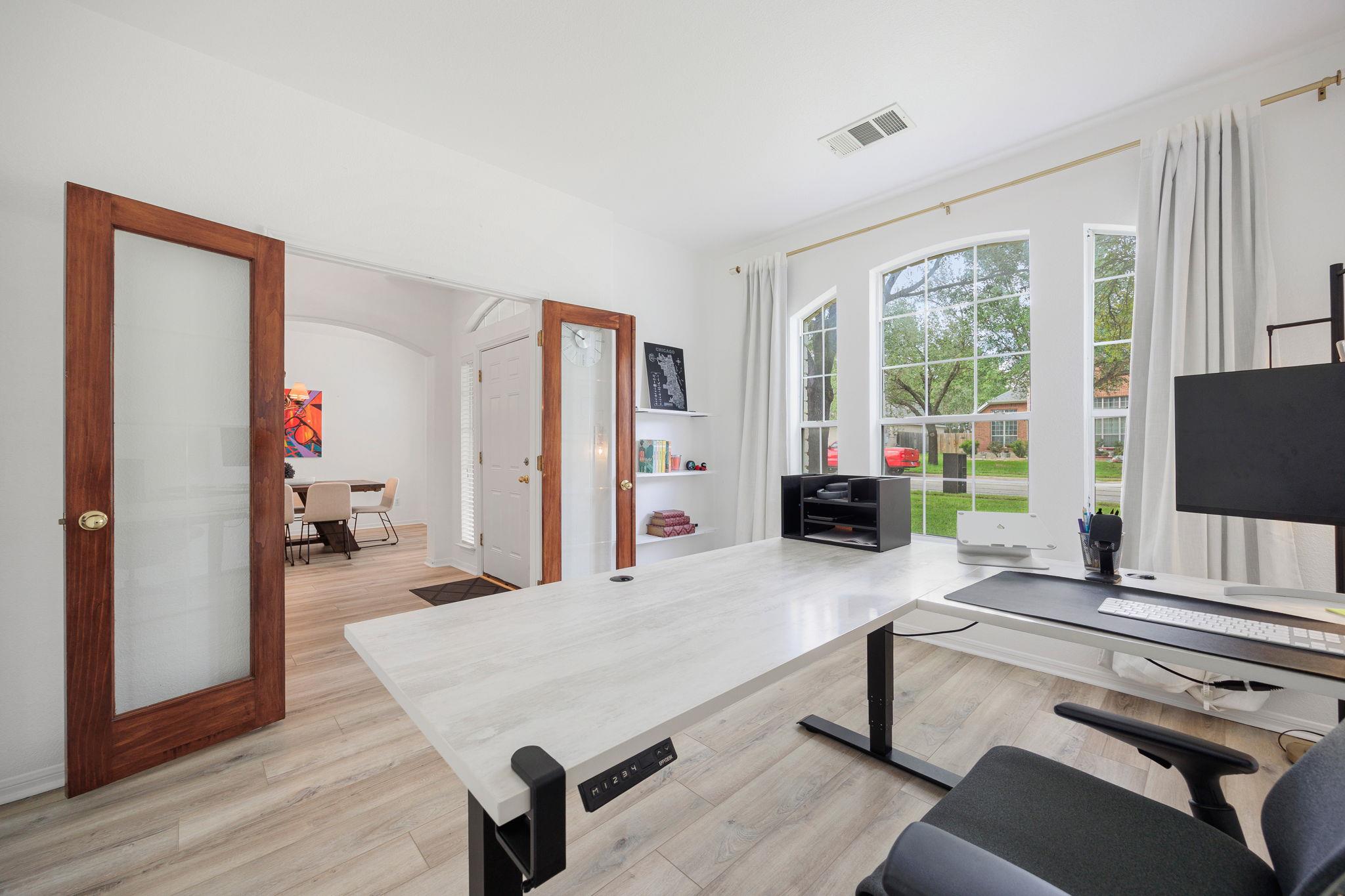 600 Stevenage Dr, Pflugerville, TX 78660