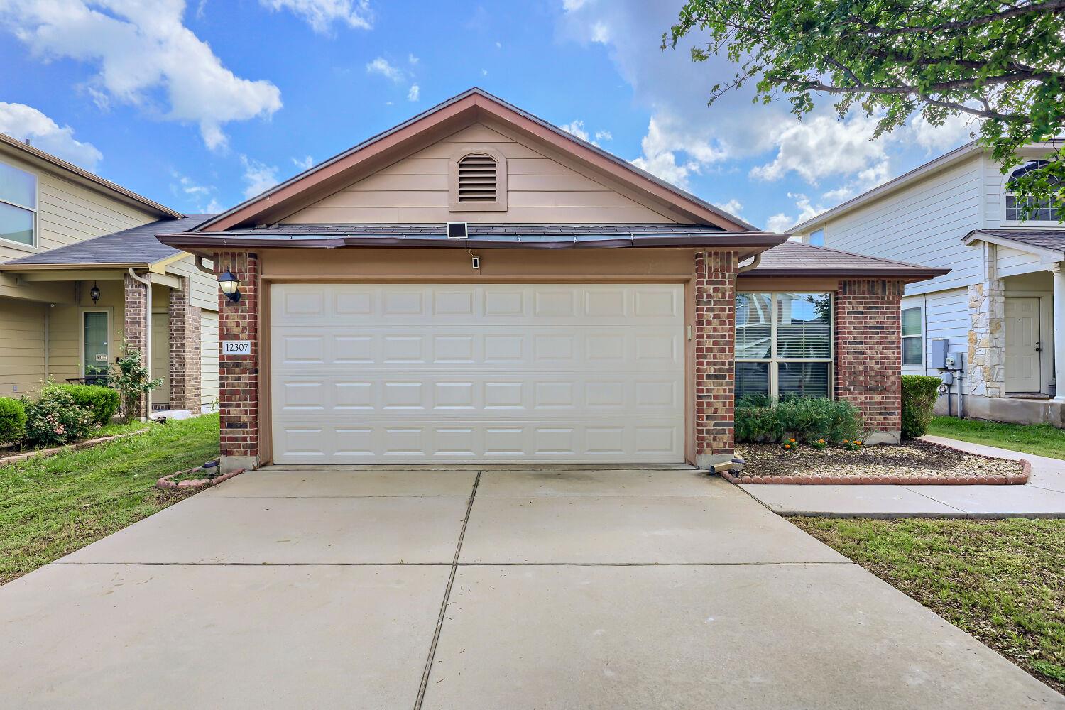 12307 Waterford Run Way, Manor, TX 78653