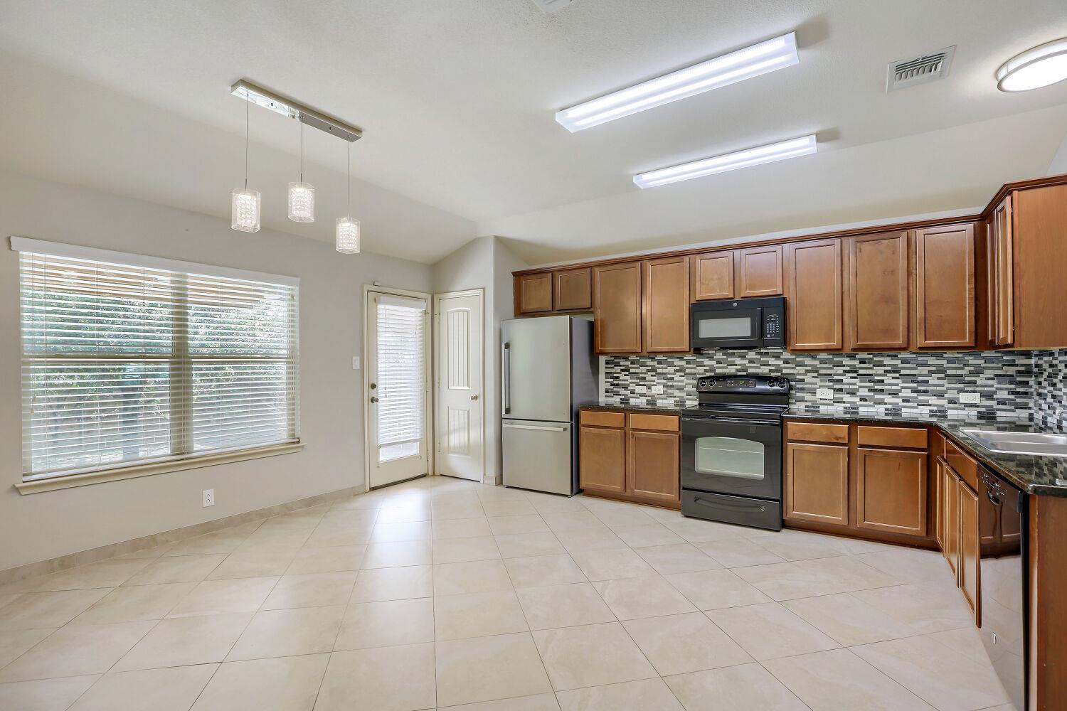 12307 Waterford Run Way, Manor, TX 78653