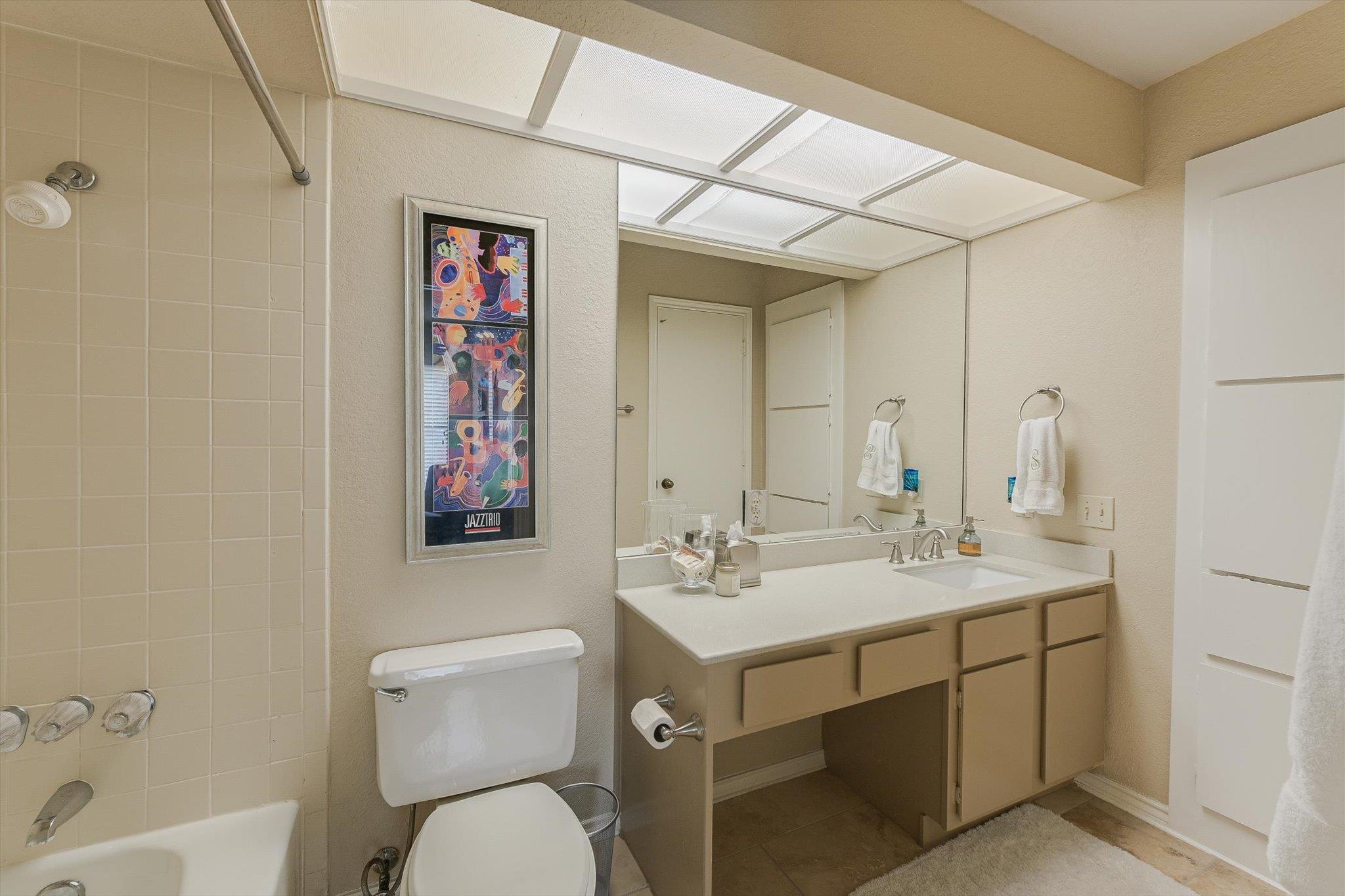 8200 Neely Dr # 242, Austin, TX 78759