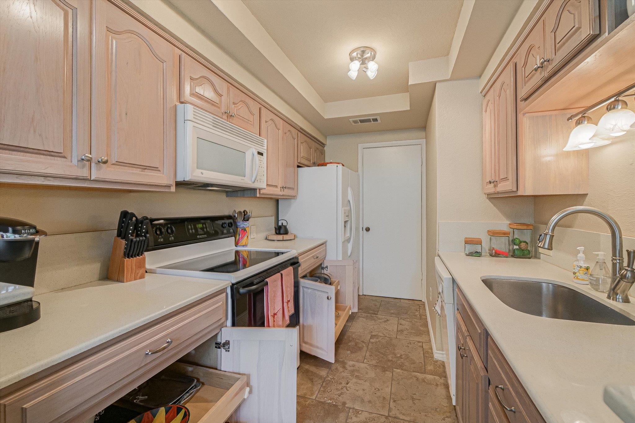 8200 Neely Dr # 242, Austin, TX 78759