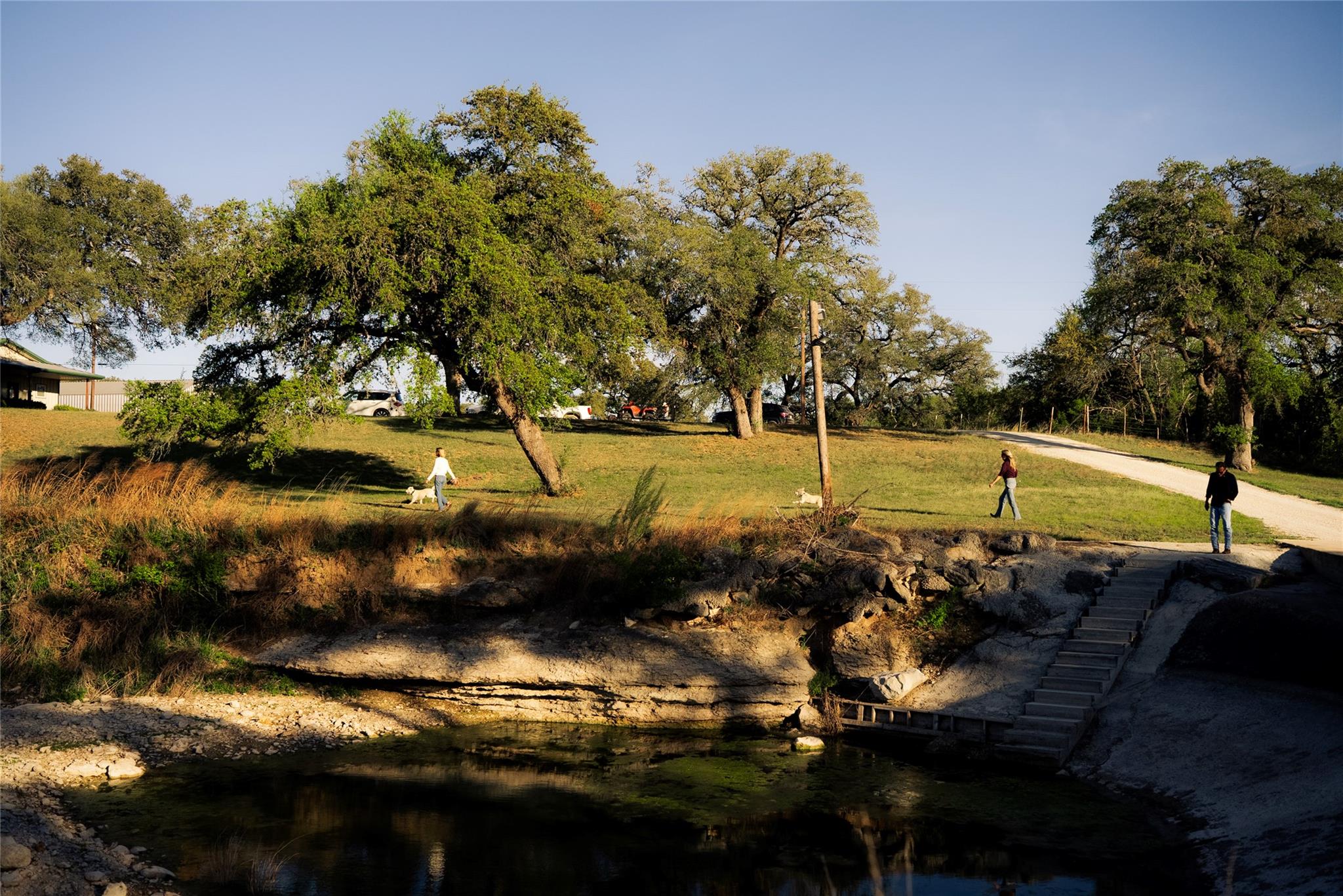 157 Chick Ranch Loop, Blanco, TX 78606