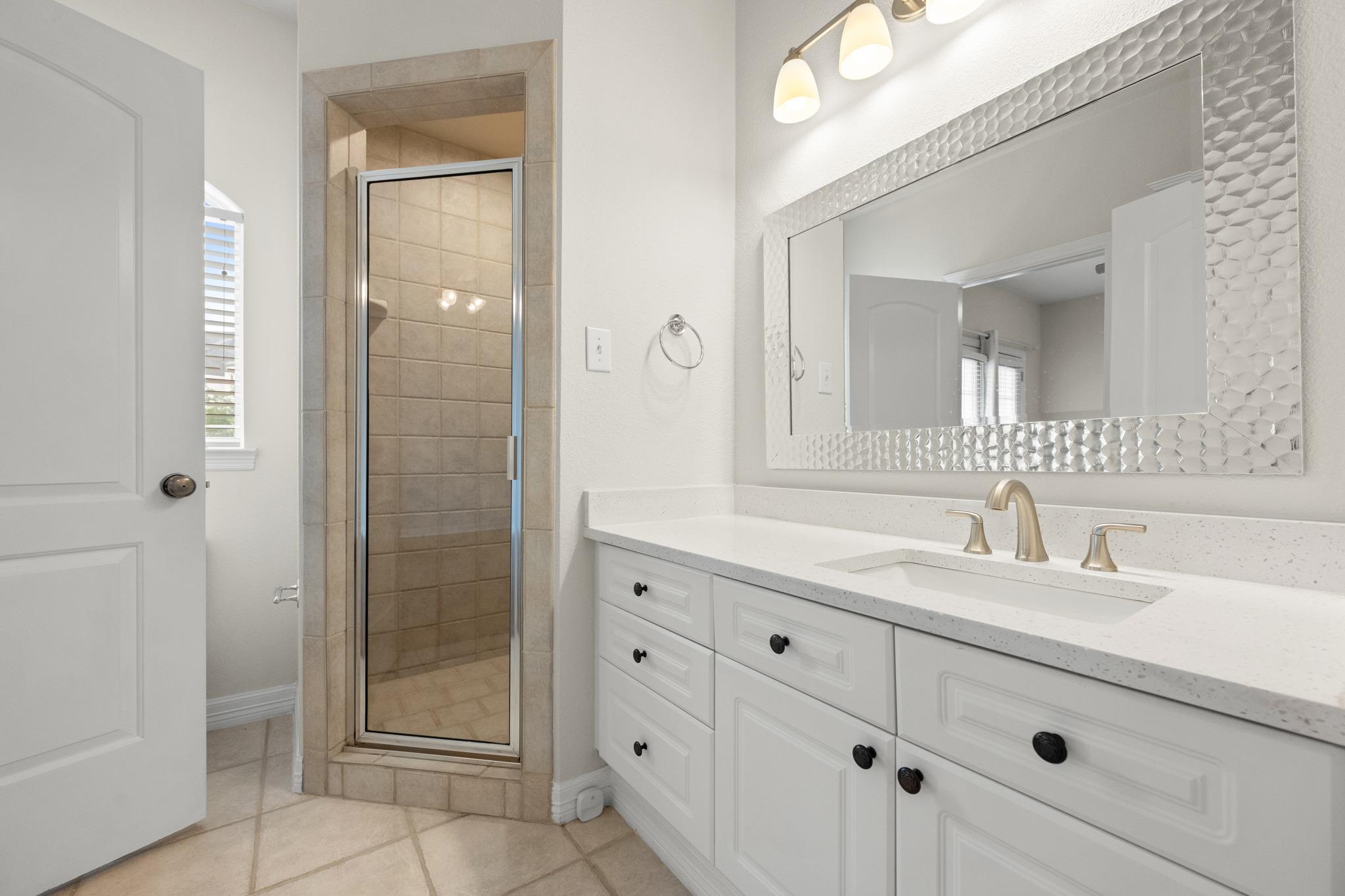 1701 Spyglass Dr # 10, Austin, TX 78746