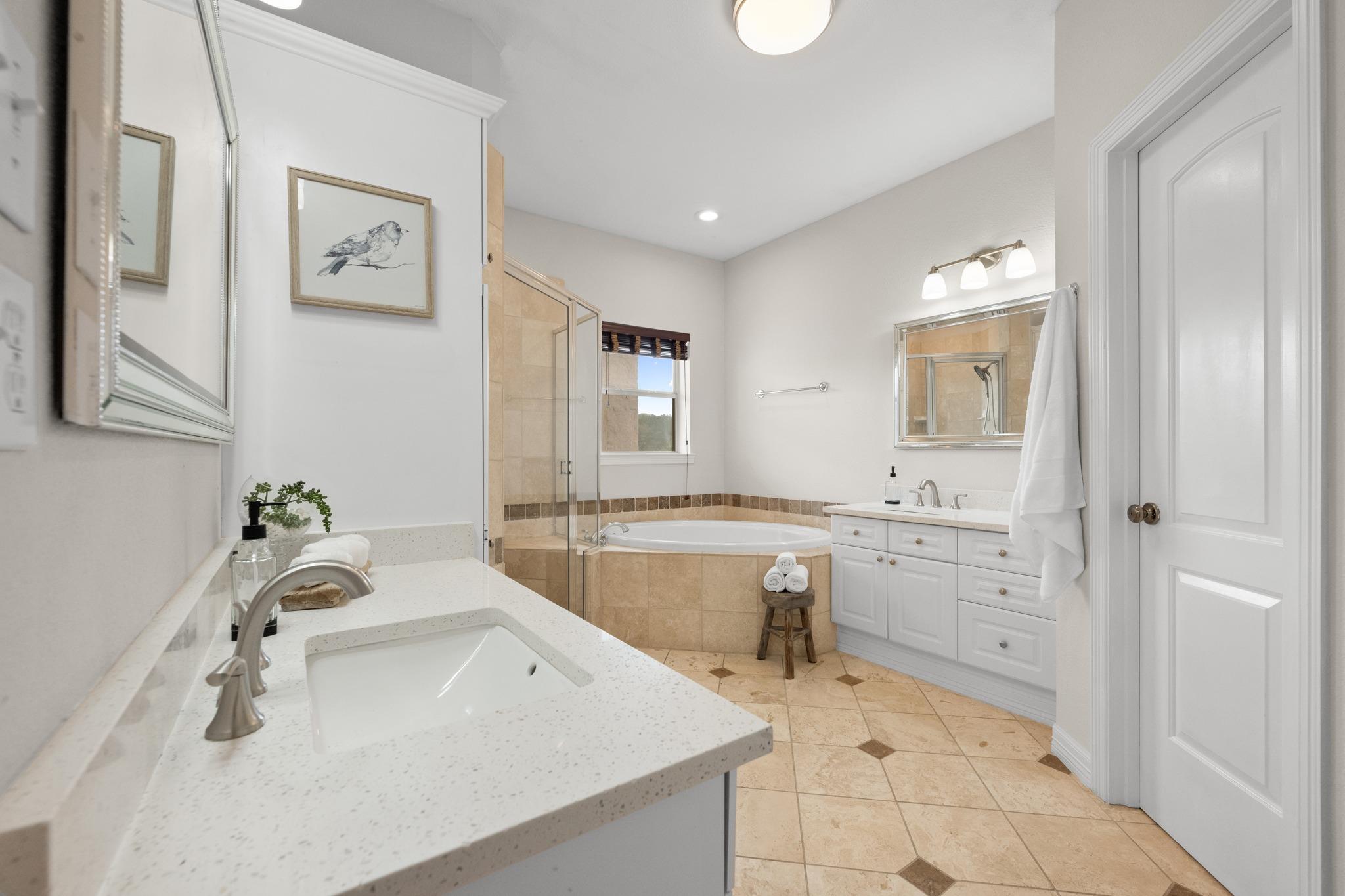 1701 Spyglass Dr # 10, Austin, TX 78746