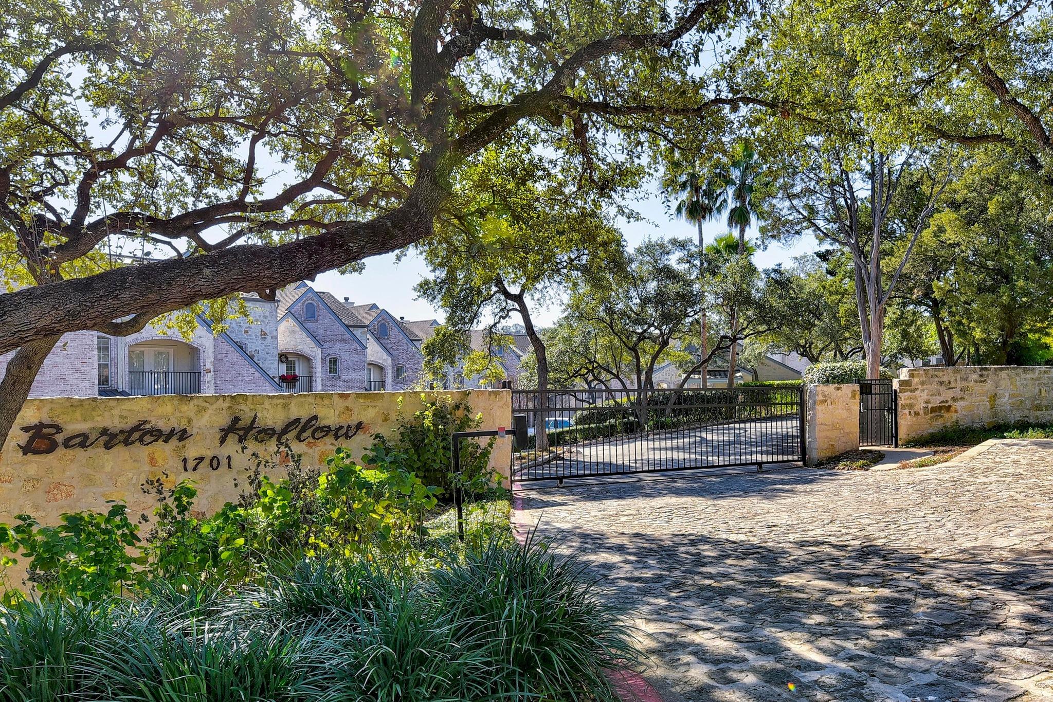 1701 Spyglass Dr # 10, Austin, TX 78746