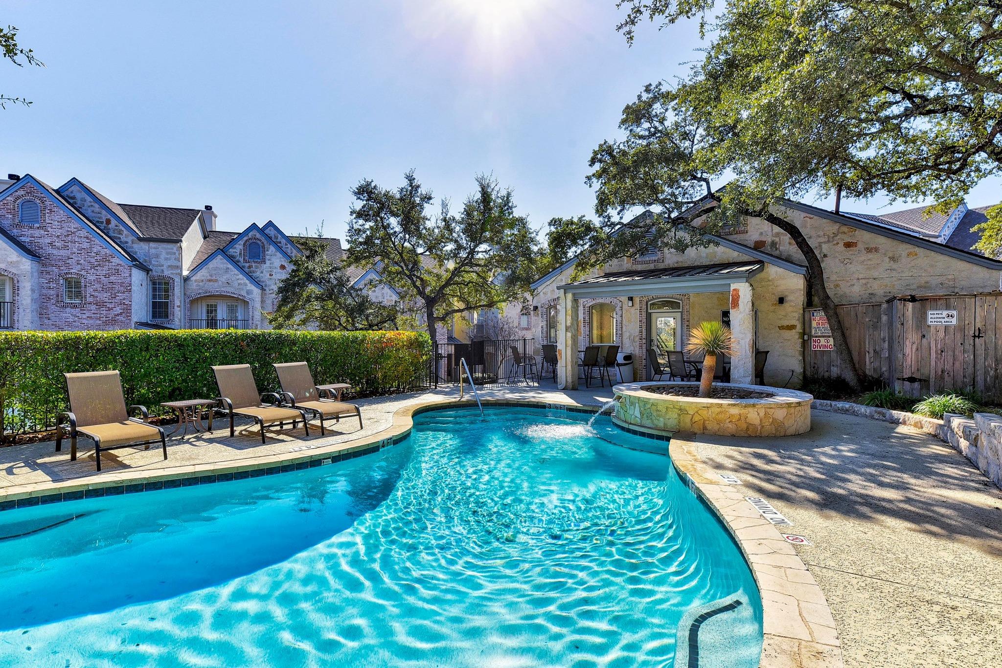 1701 Spyglass Dr # 10, Austin, TX 78746