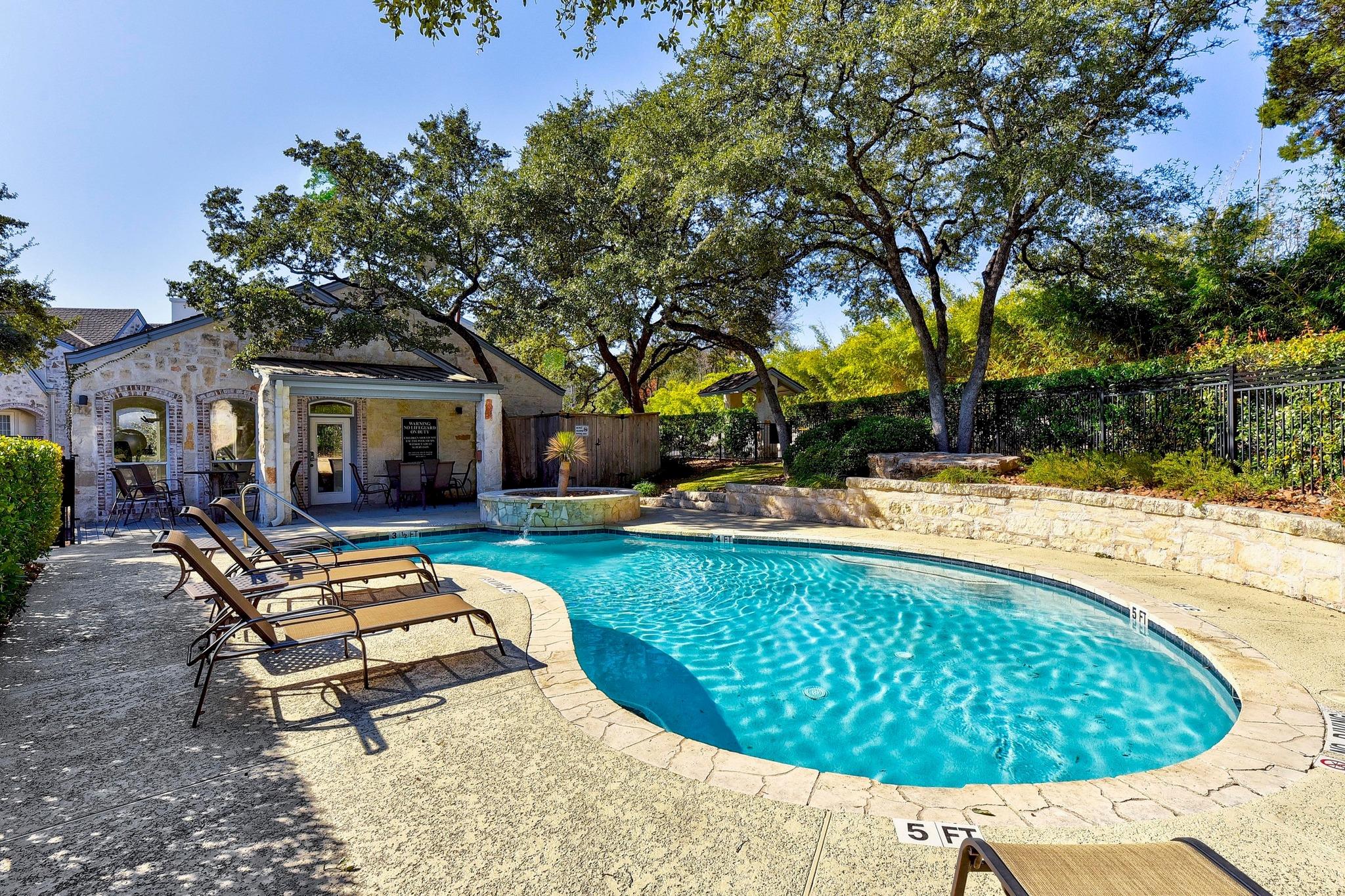 1701 Spyglass Dr # 10, Austin, TX 78746