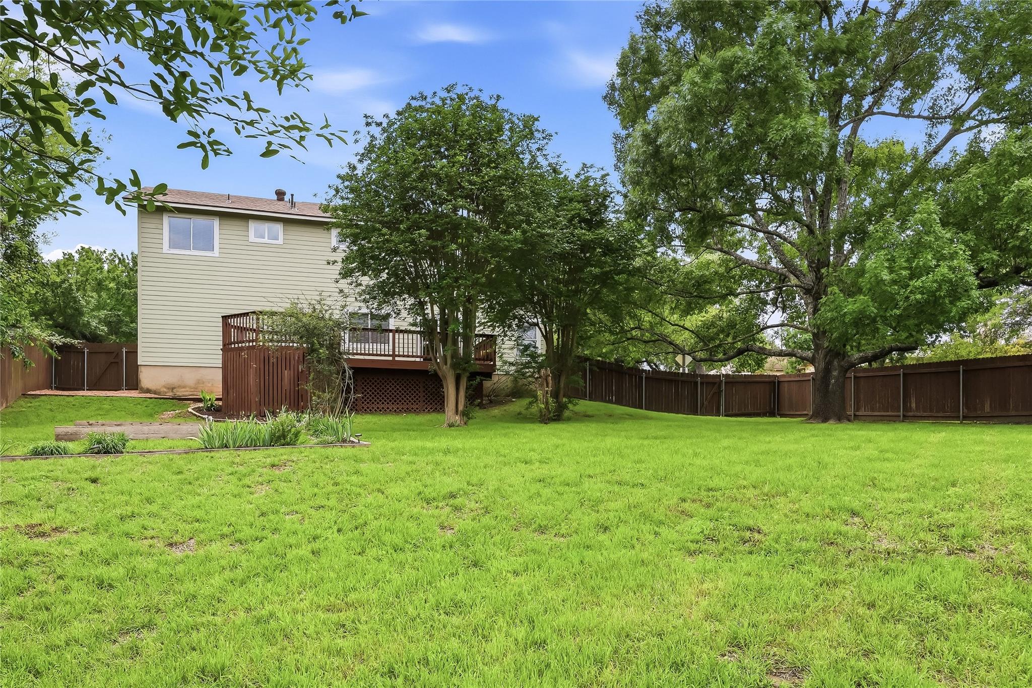 8502 Hanbridge Ln, Austin, TX 78736