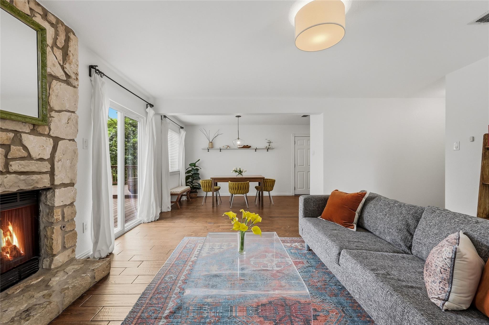 8502 Hanbridge Ln, Austin, TX 78736