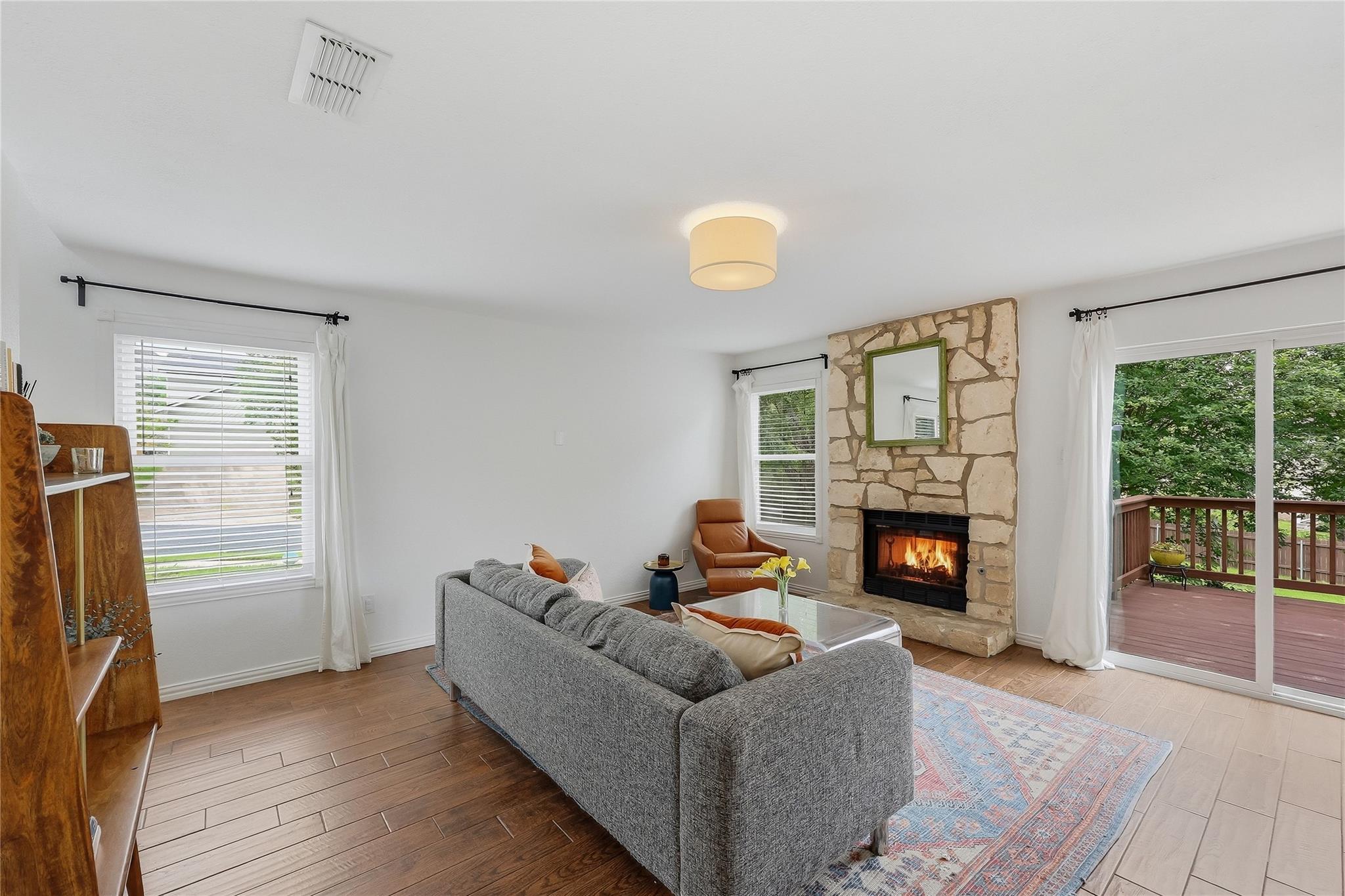 8502 Hanbridge Ln, Austin, TX 78736