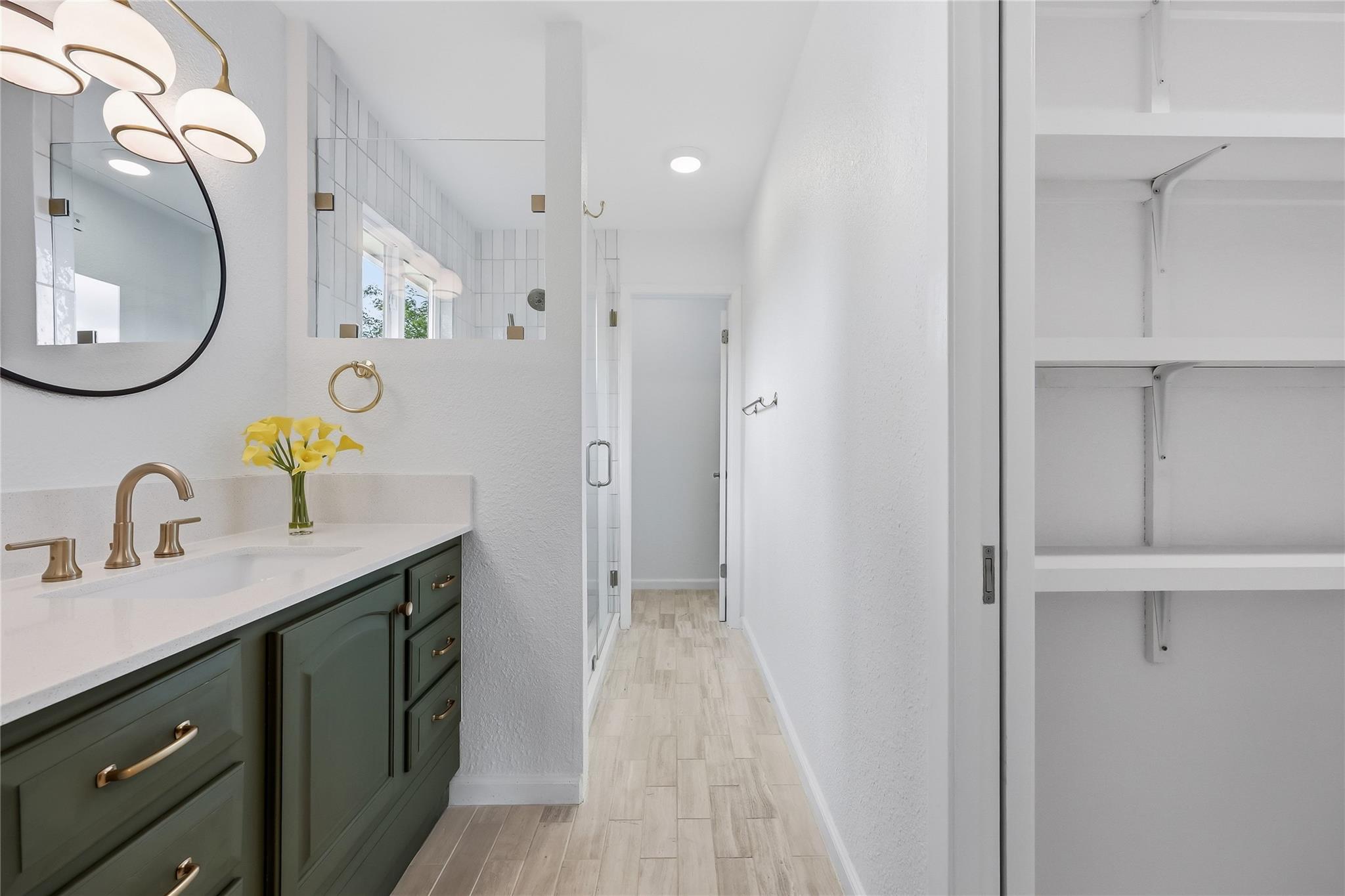 8502 Hanbridge Ln, Austin, TX 78736