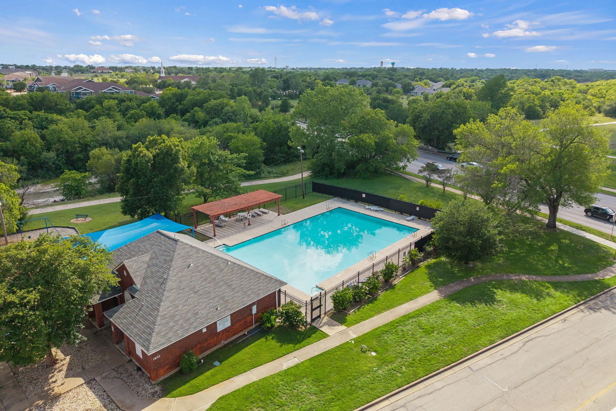 1004 HUGHMONT Dr, Pflugerville, TX 78660