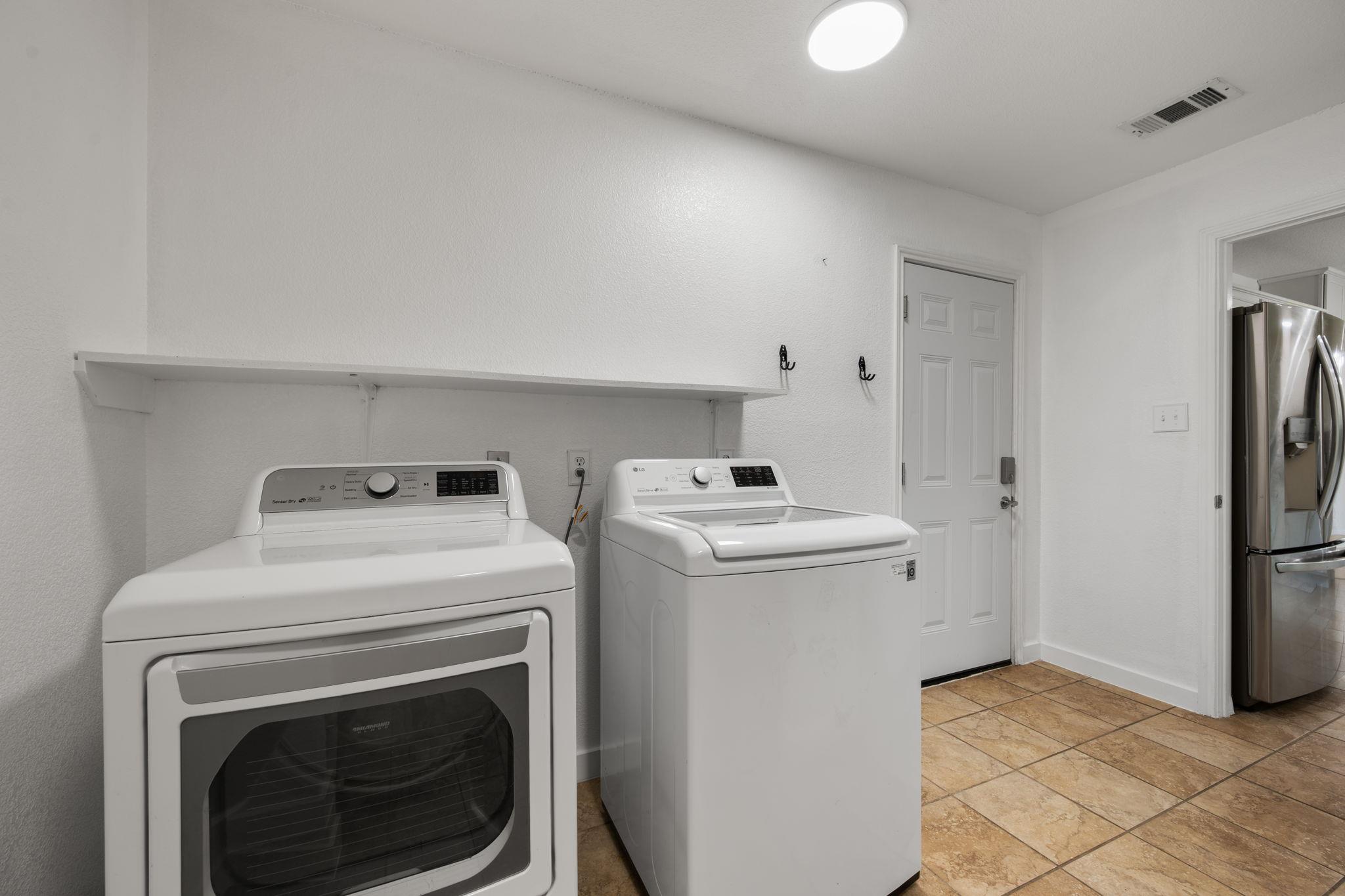 1004 HUGHMONT Dr, Pflugerville, TX 78660