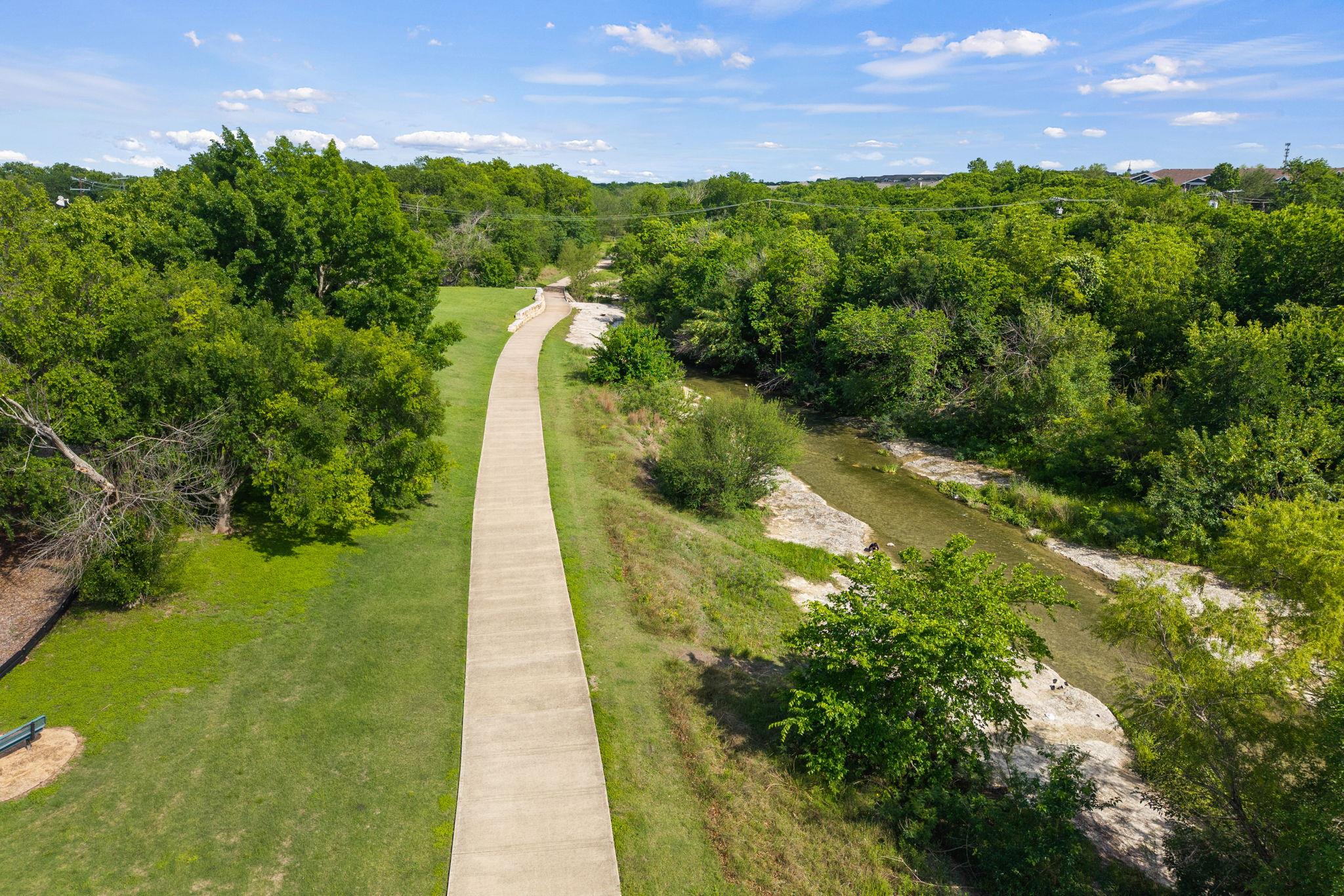 1004 HUGHMONT Dr, Pflugerville, TX 78660