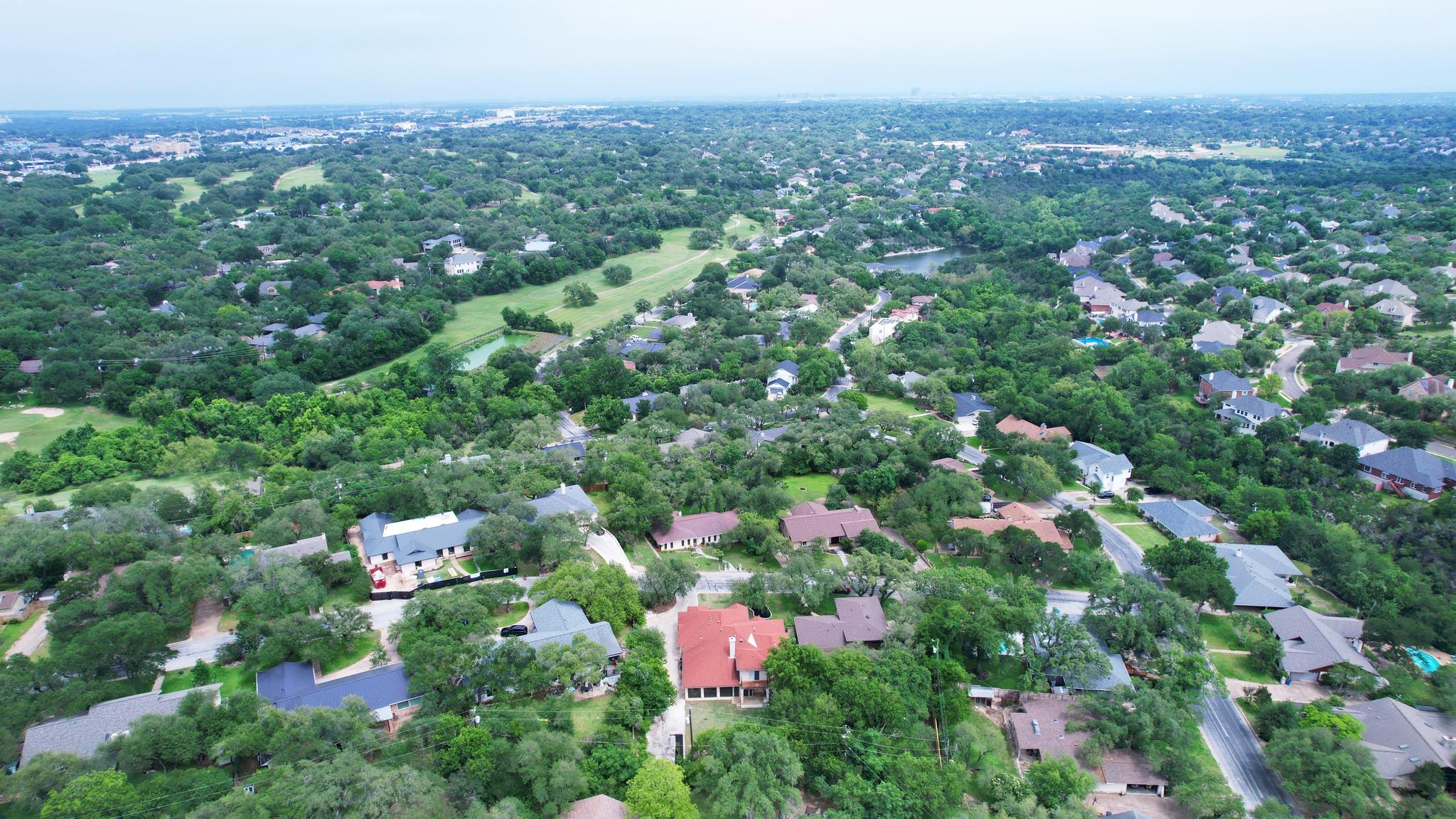 9402 Springwood Dr, Austin, TX 78750