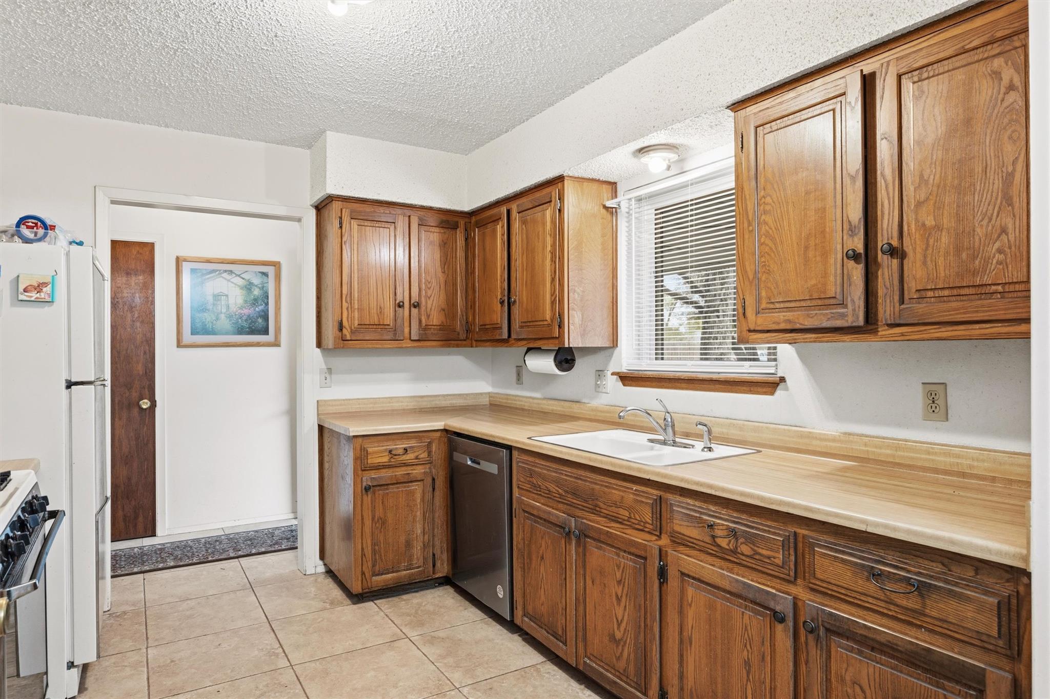 5813 Gateshead Dr, Austin, TX 78745