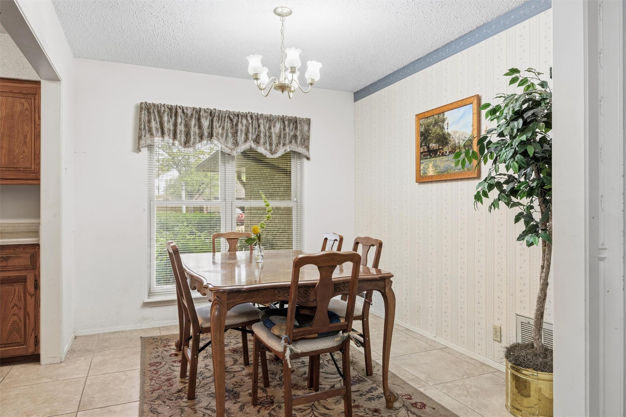 5813 Gateshead Dr, Austin, TX 78745