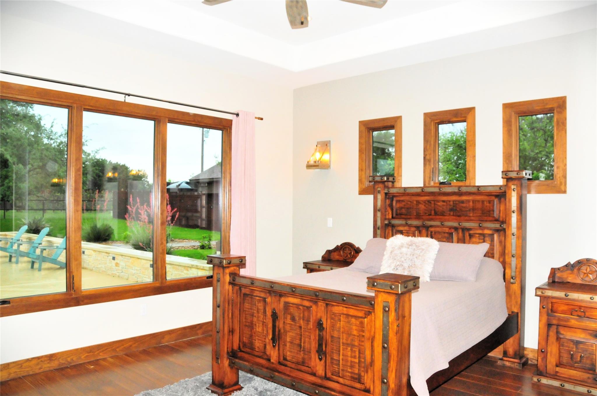 130 Saddle Ln, Liberty Hill, TX 78642