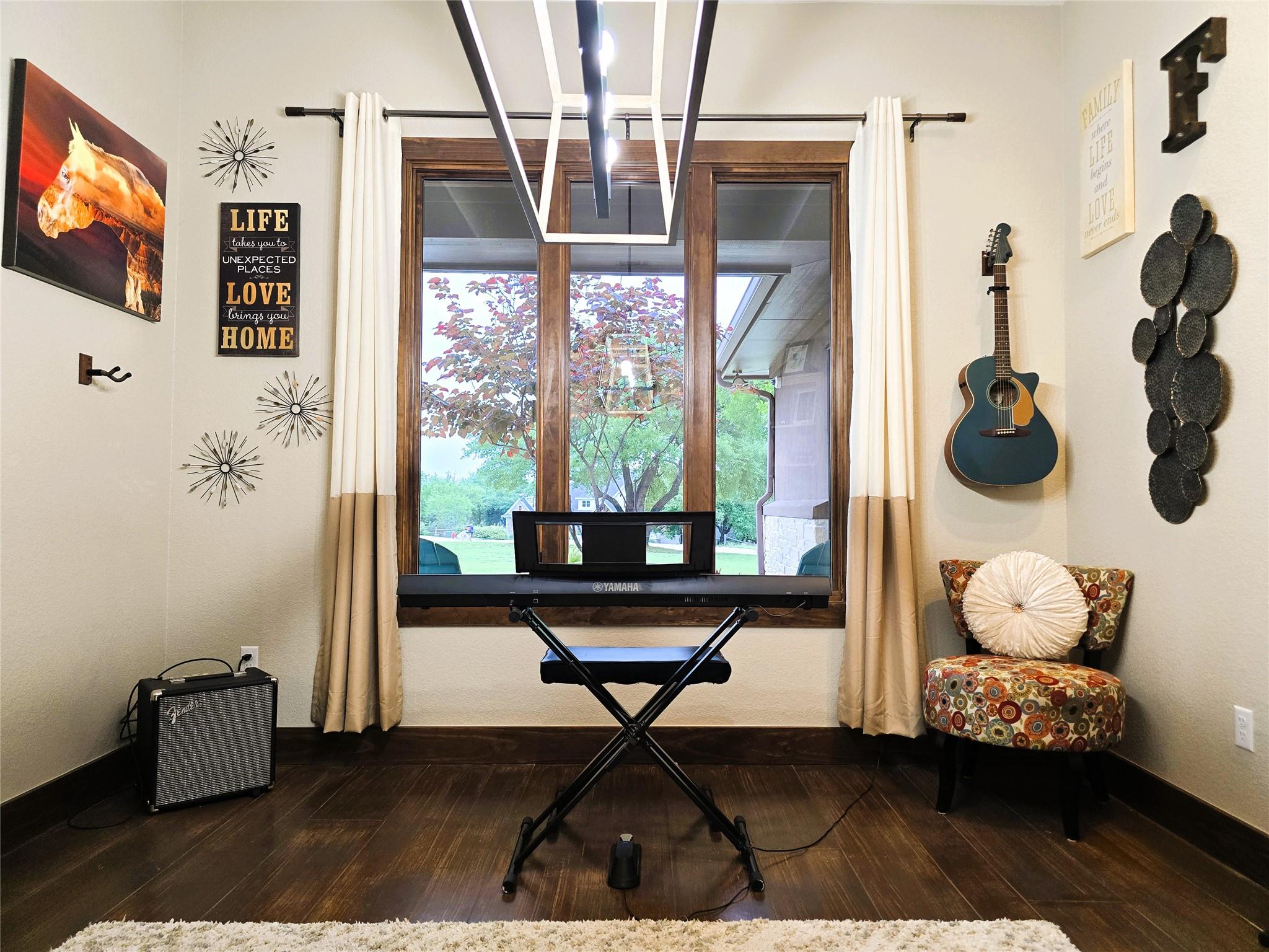 130 Saddle Ln, Liberty Hill, TX 78642